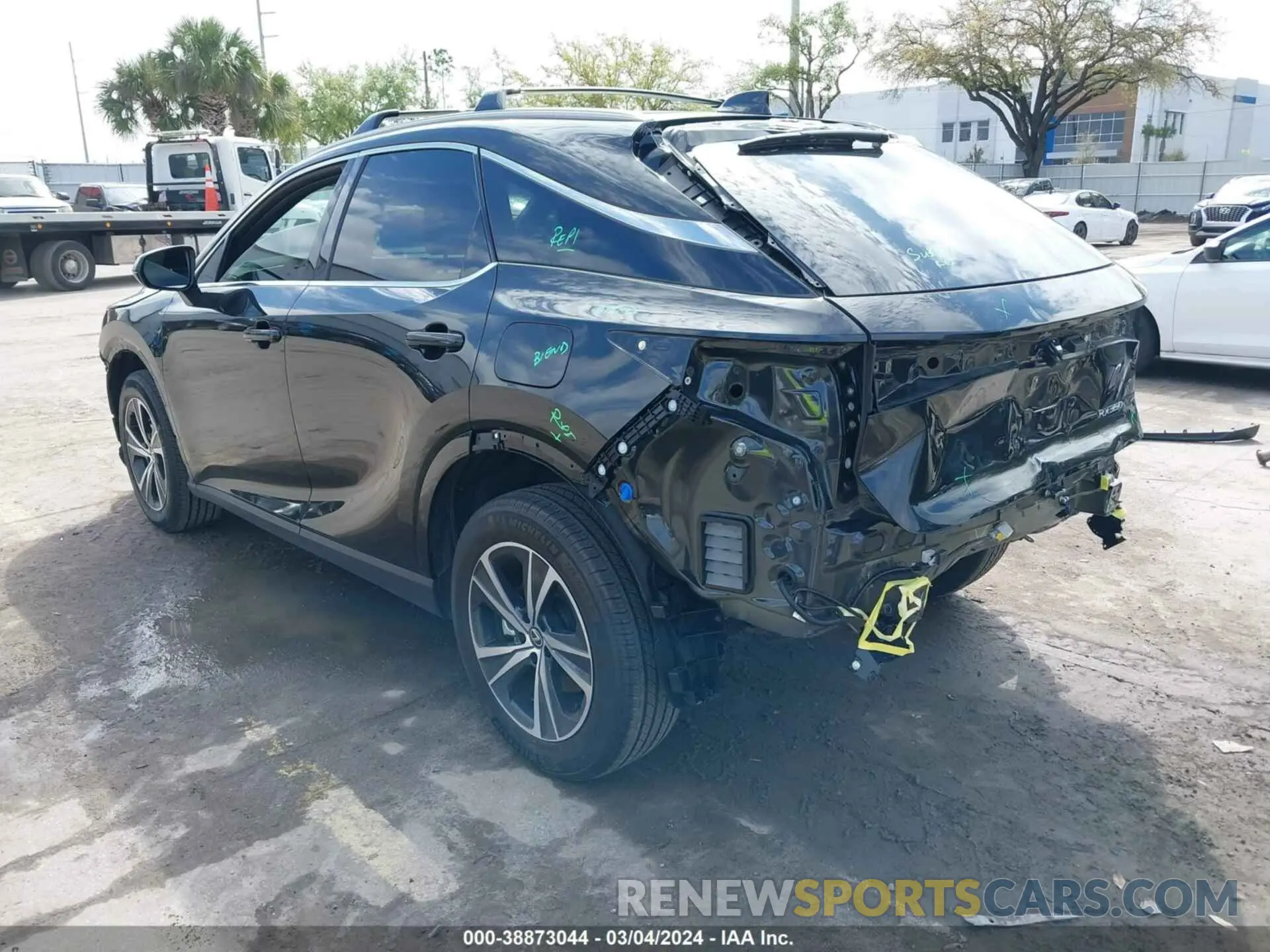 3 fotografías del automóvil dañado 2T2BAMBA3PC003683 LEXUS RX 350 2023