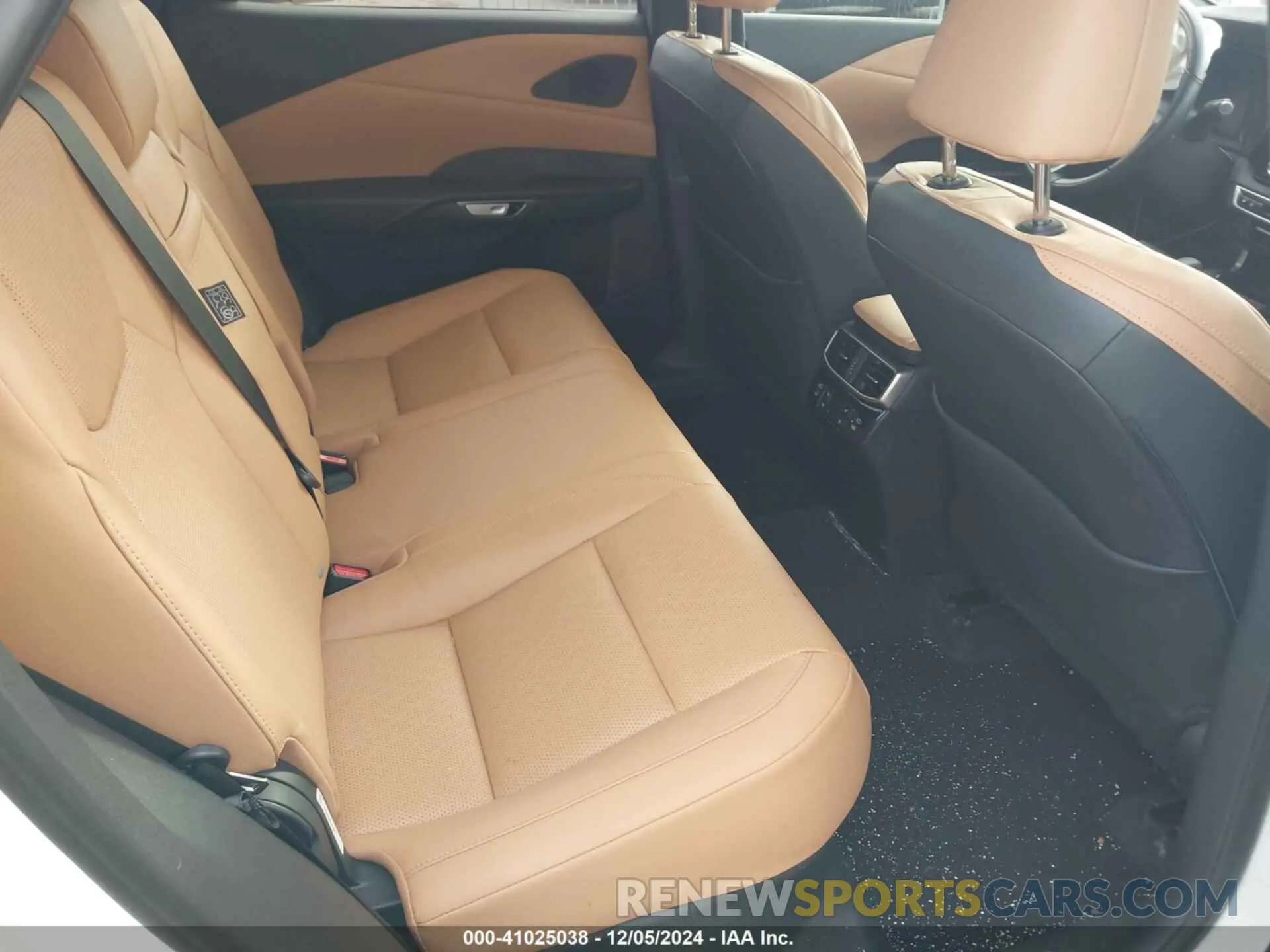 8 fotografías del automóvil dañado 2T2BAMBA3PC011153 LEXUS RX 350 2023