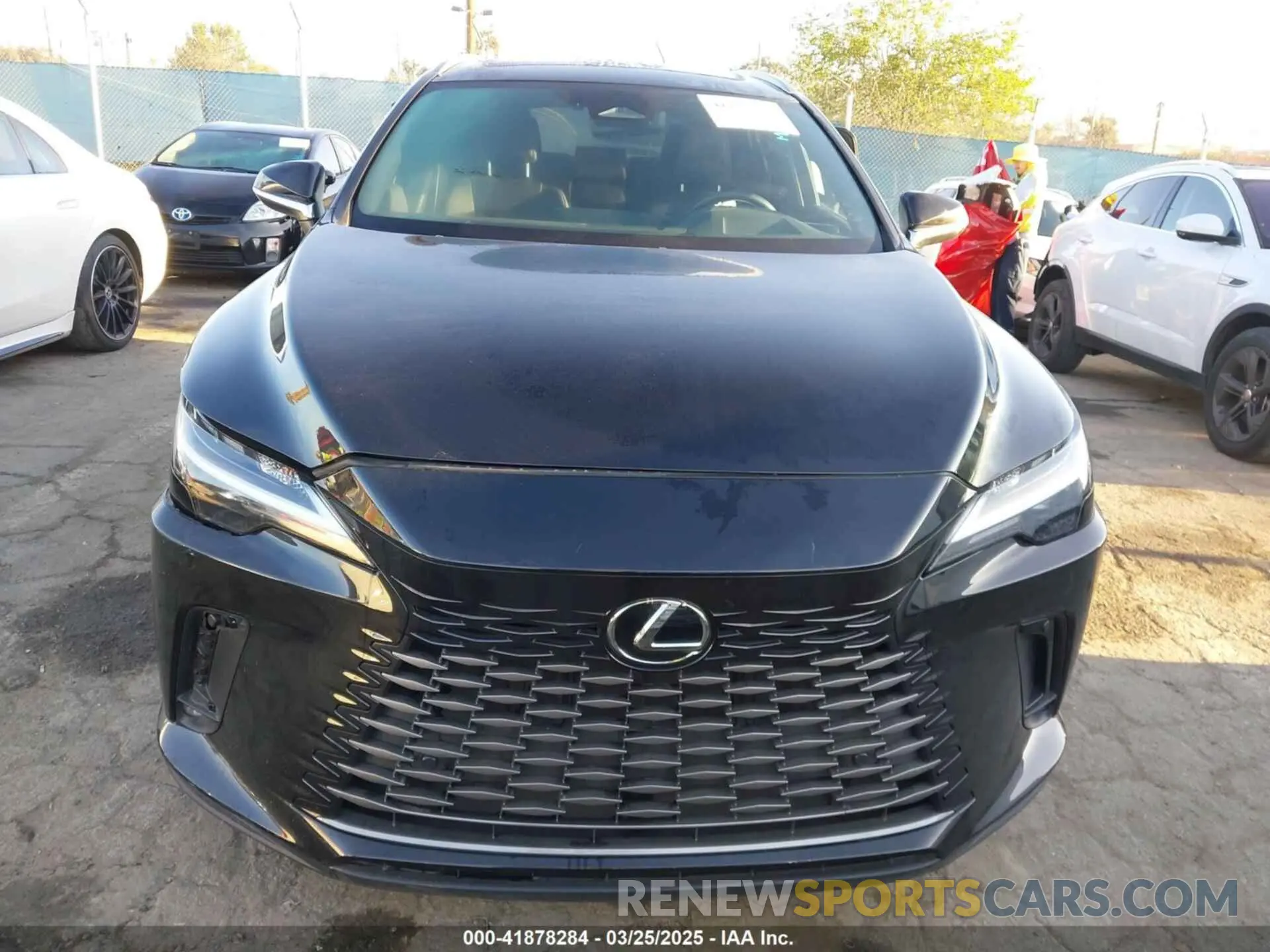 12 fotografías del automóvil dañado 2T2BAMBA5PC007041 LEXUS RX 350 2023