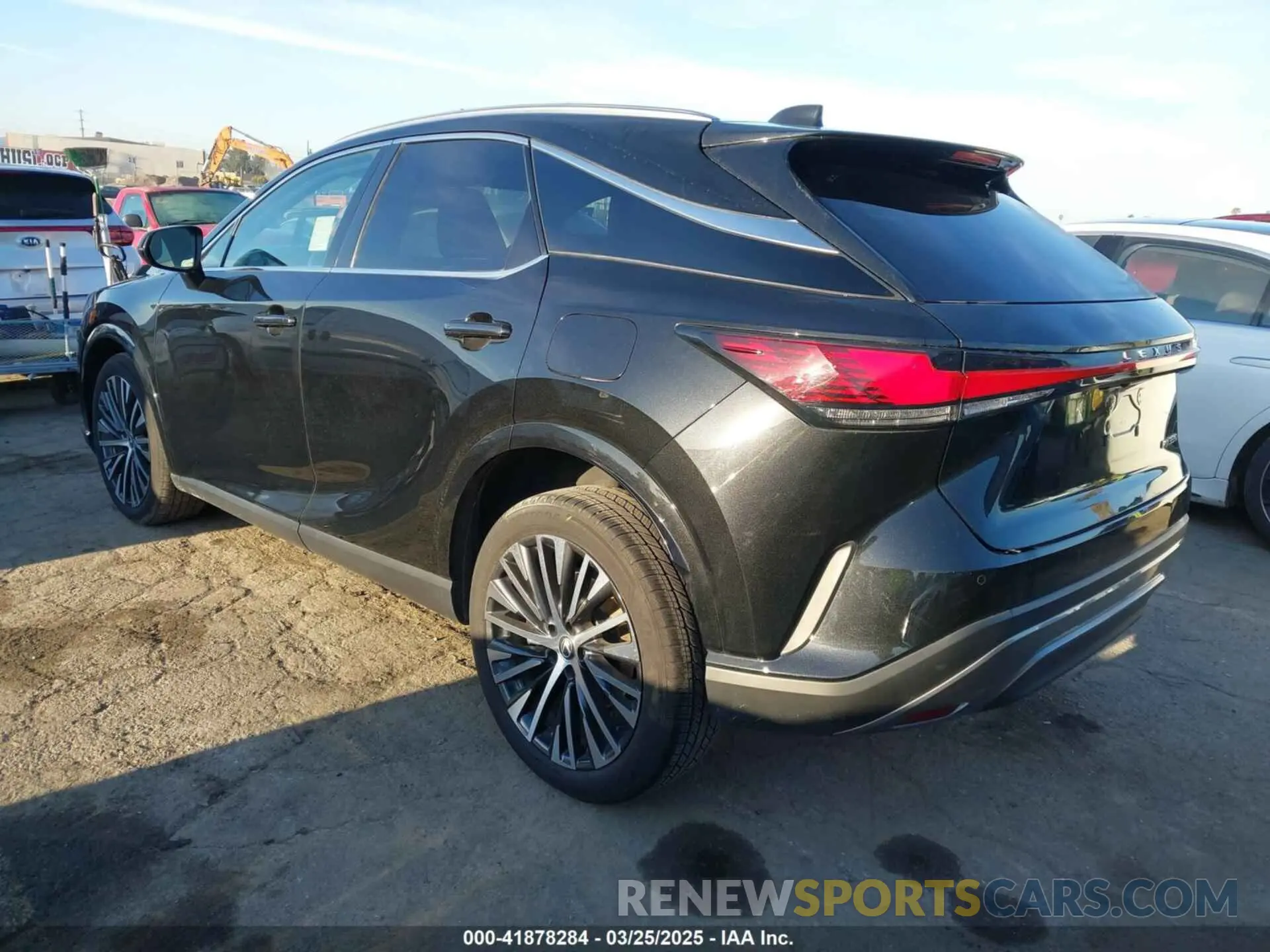 3 fotografías del automóvil dañado 2T2BAMBA5PC007041 LEXUS RX 350 2023