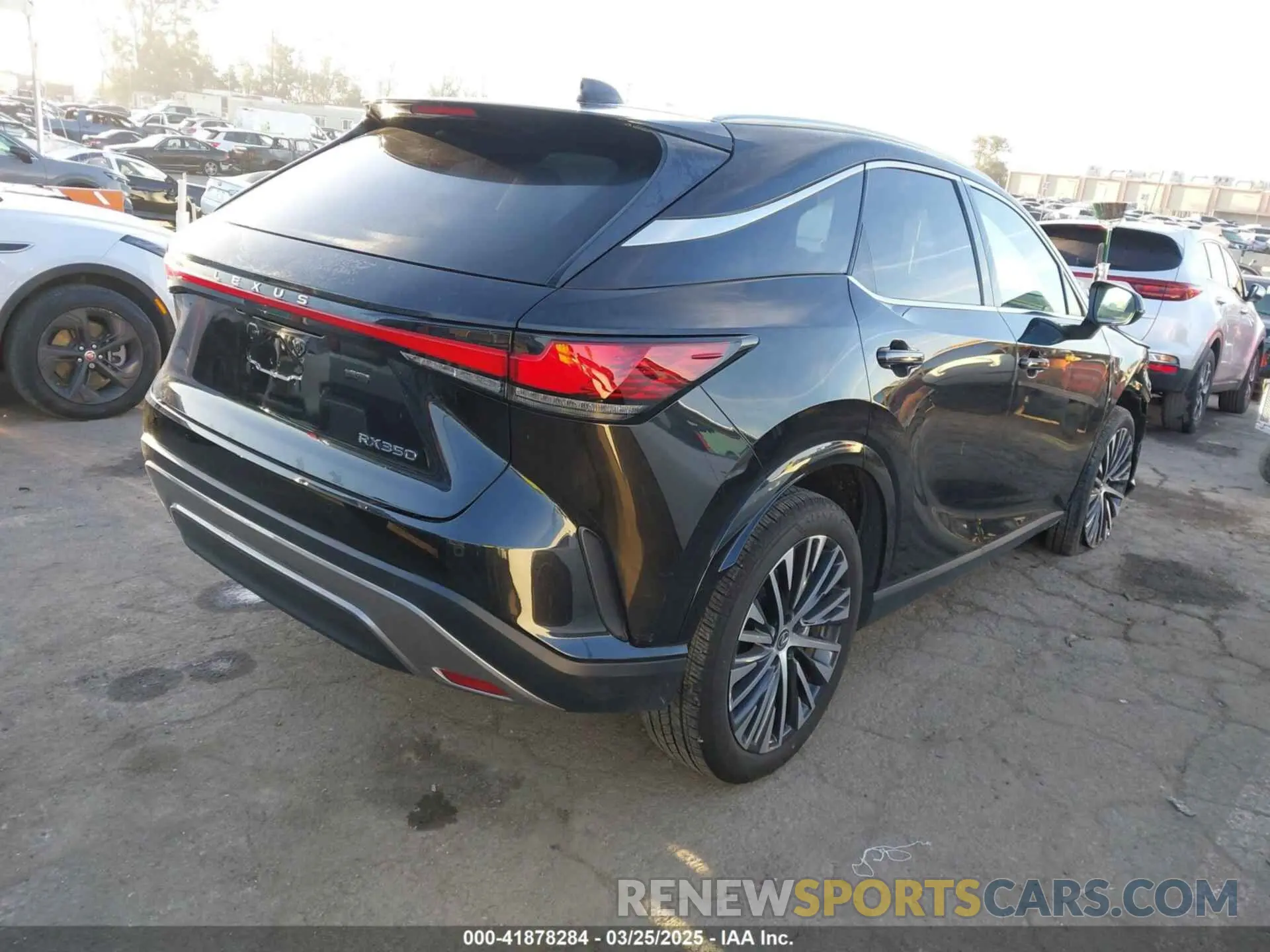 4 fotografías del automóvil dañado 2T2BAMBA5PC007041 LEXUS RX 350 2023
