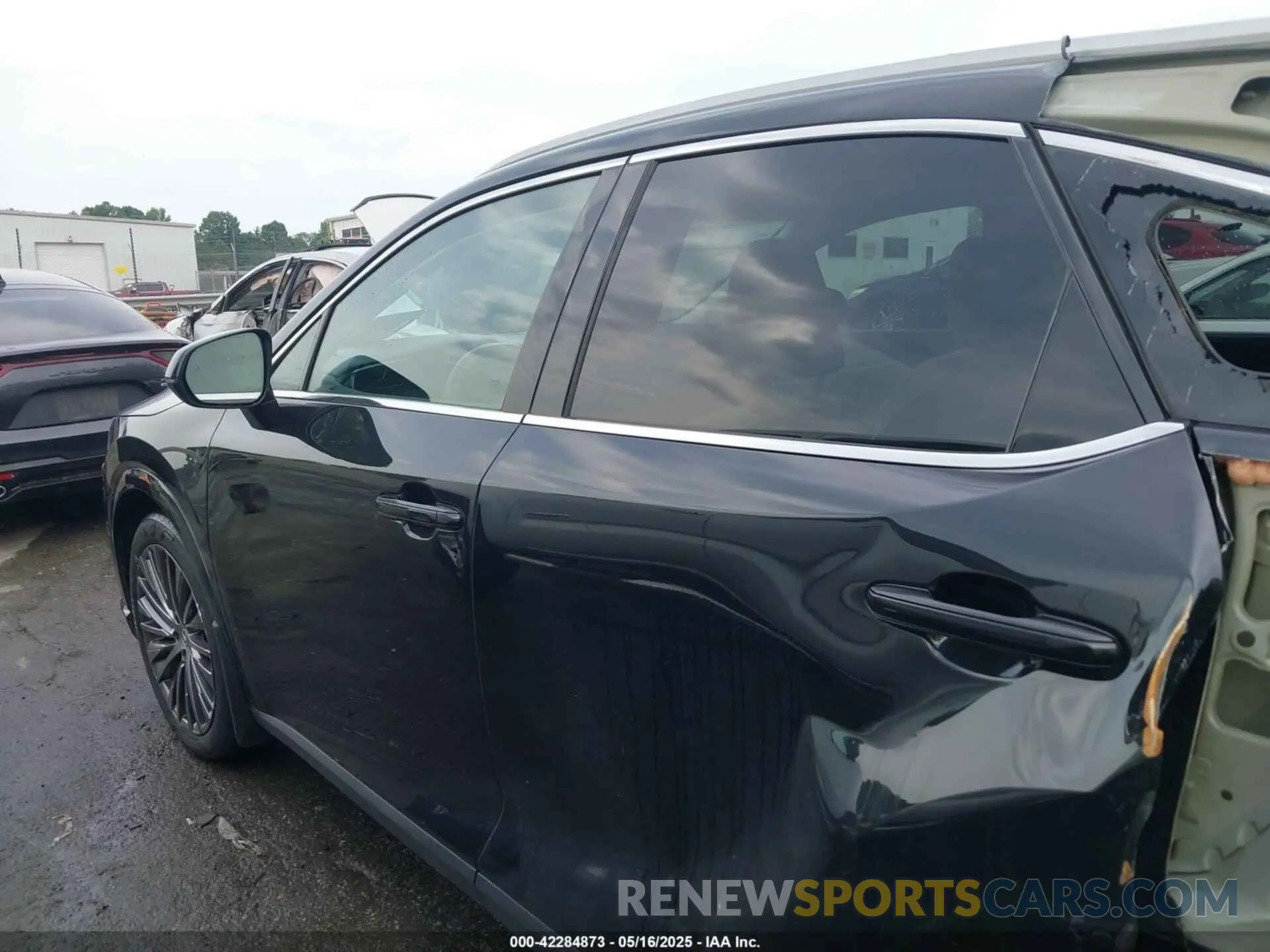 14 fotografías del automóvil dañado 2T2BAMBA6PC020672 LEXUS RX 350 2023