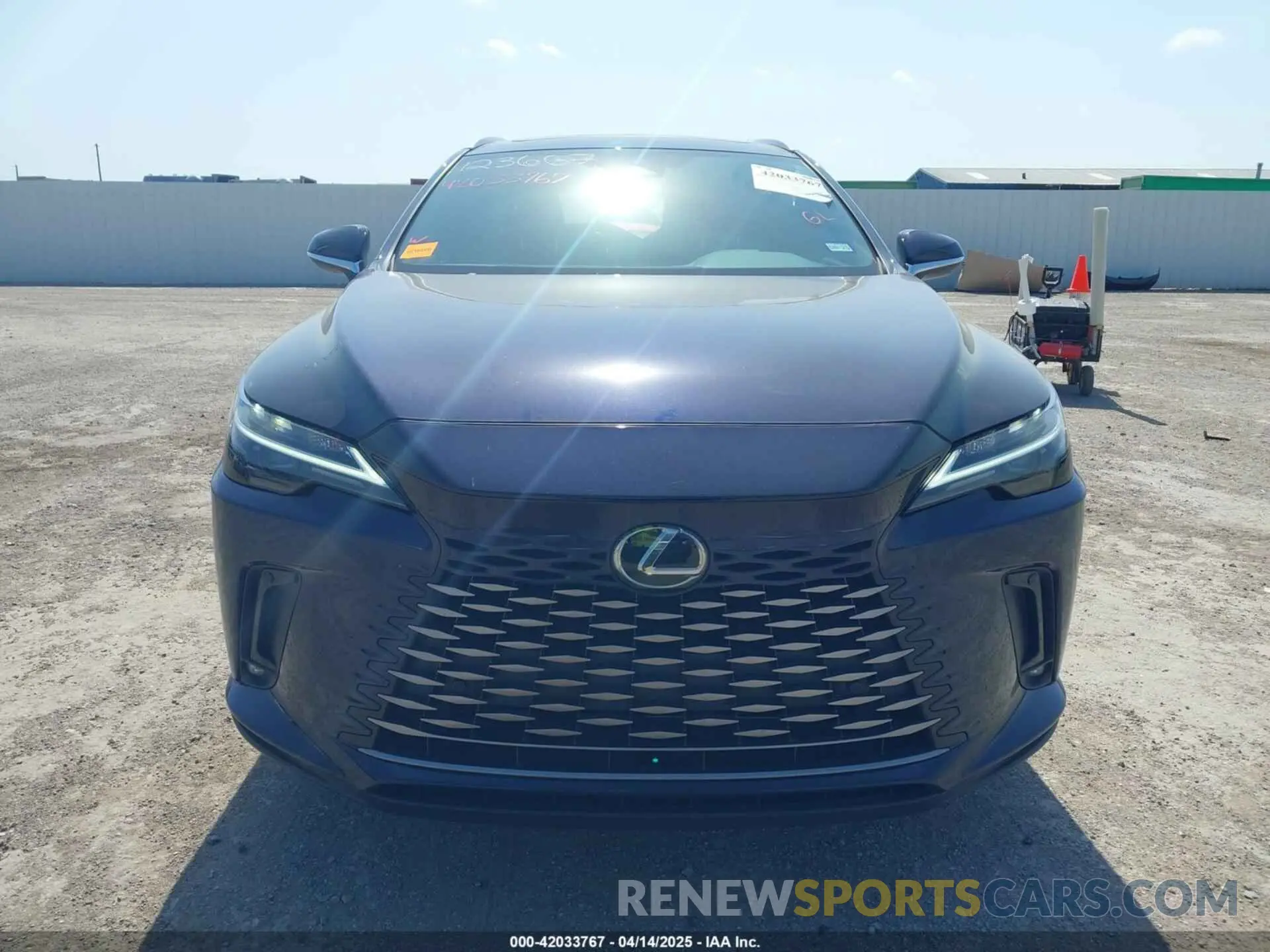 13 fotografías del automóvil dañado 2T2BAMBA6PC021319 LEXUS RX 350 2023