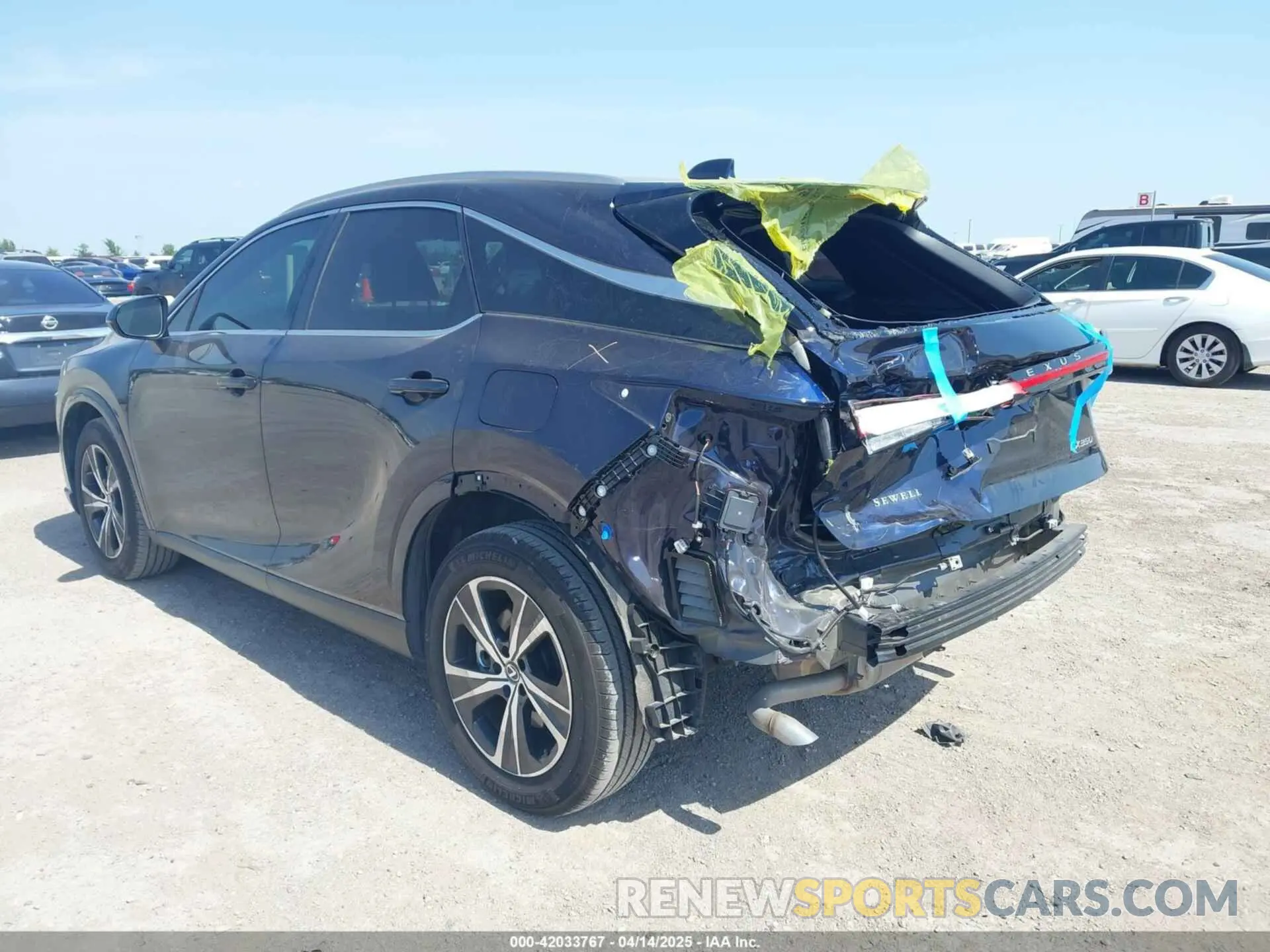 3 fotografías del automóvil dañado 2T2BAMBA6PC021319 LEXUS RX 350 2023