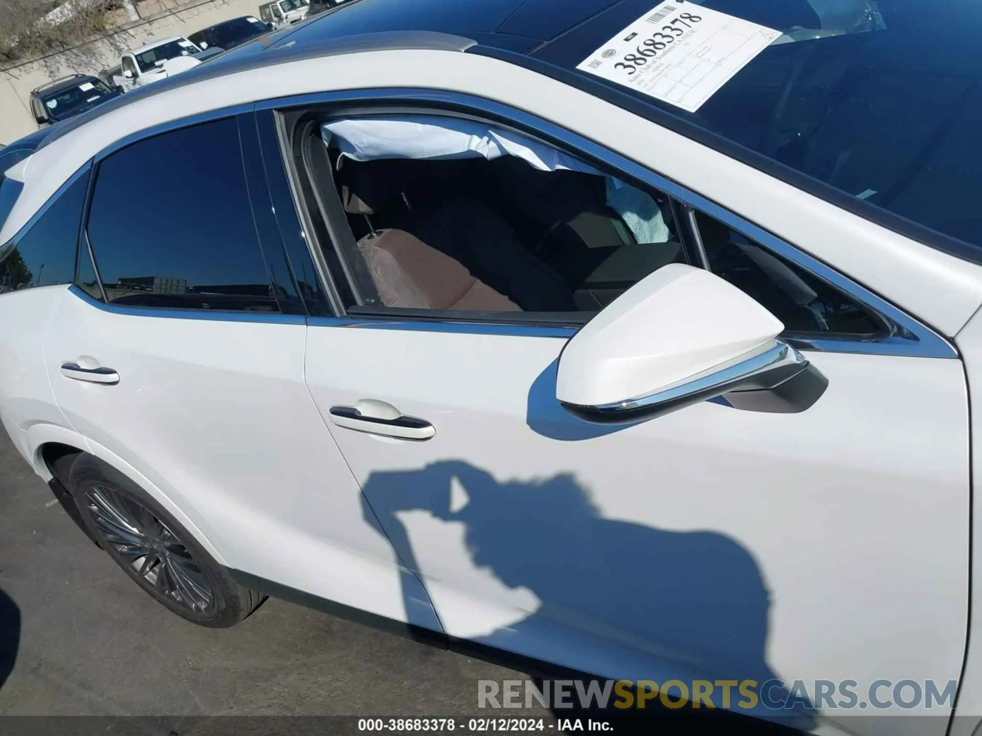 14 fotografías del automóvil dañado 2T2BAMBA7PC008952 LEXUS RX 350 2023