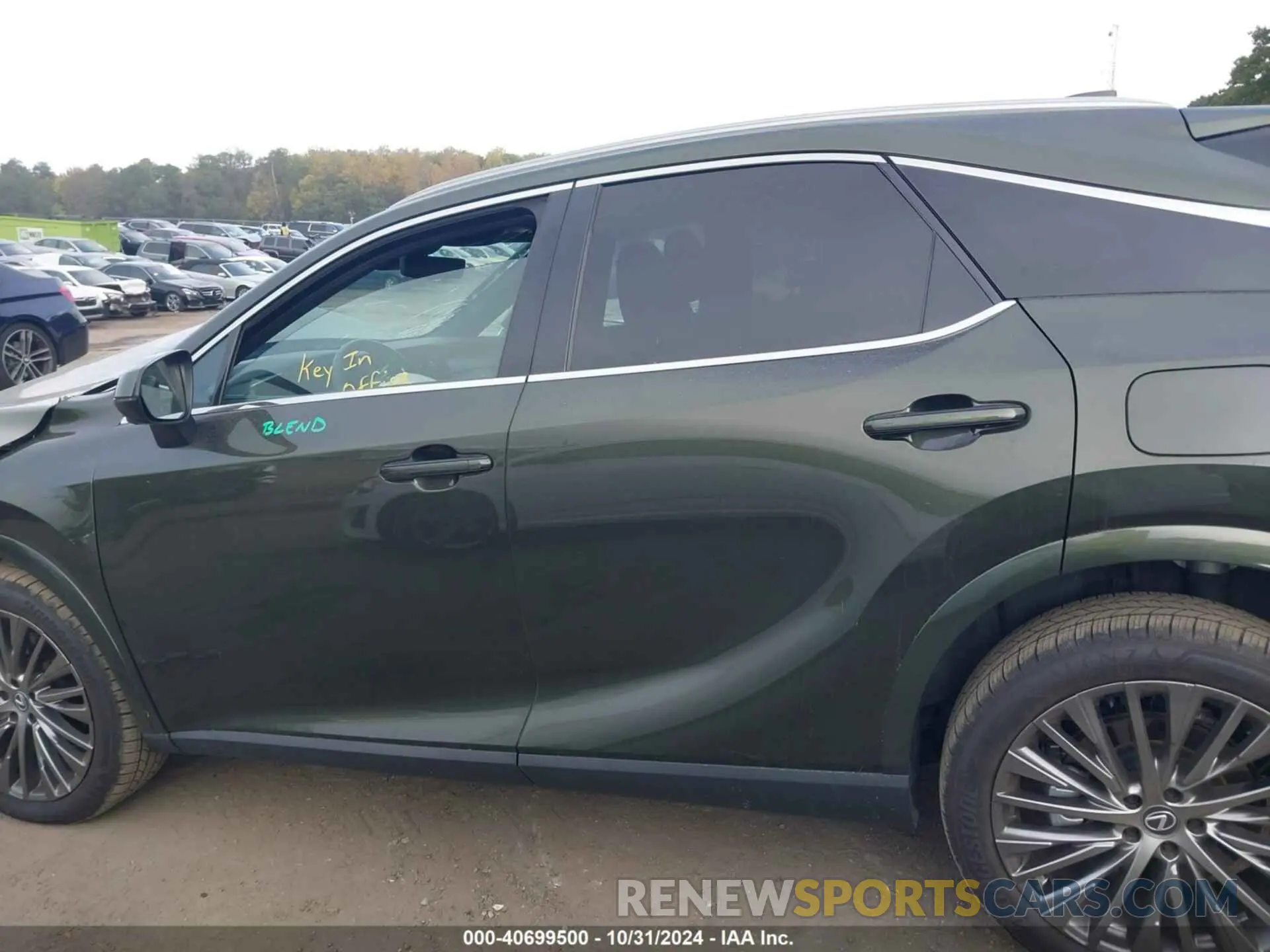 14 fotografías del automóvil dañado 2T2BAMBAXPC001932 LEXUS RX 350 2023