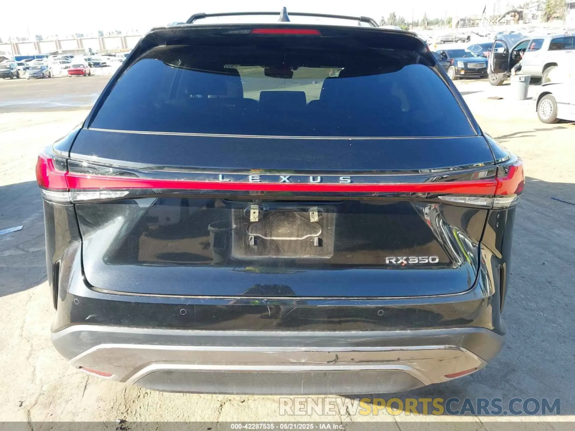 15 fotografías del automóvil dañado 2T2BAMBAXPC005107 LEXUS RX 350 2023