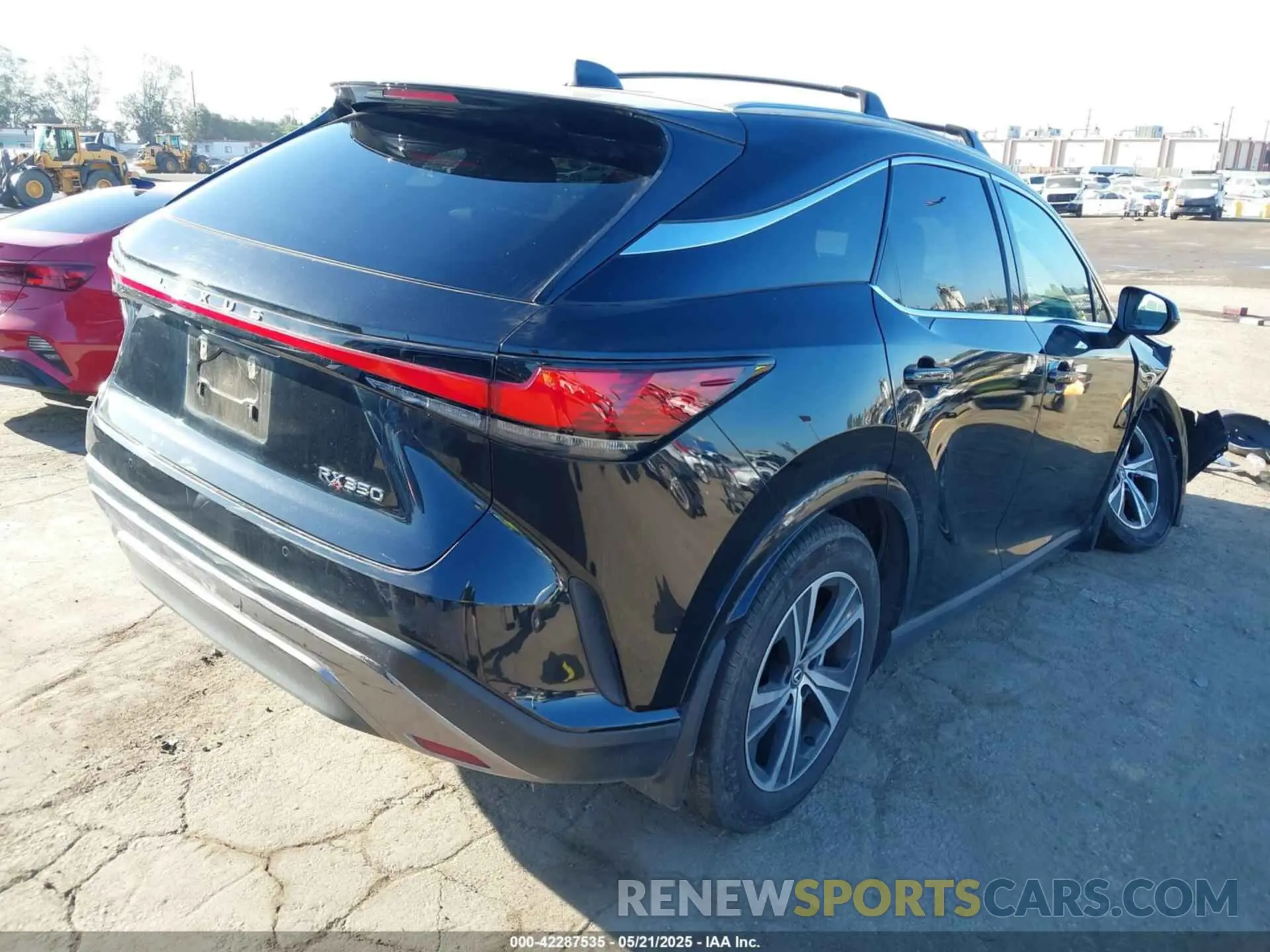 4 fotografías del automóvil dañado 2T2BAMBAXPC005107 LEXUS RX 350 2023