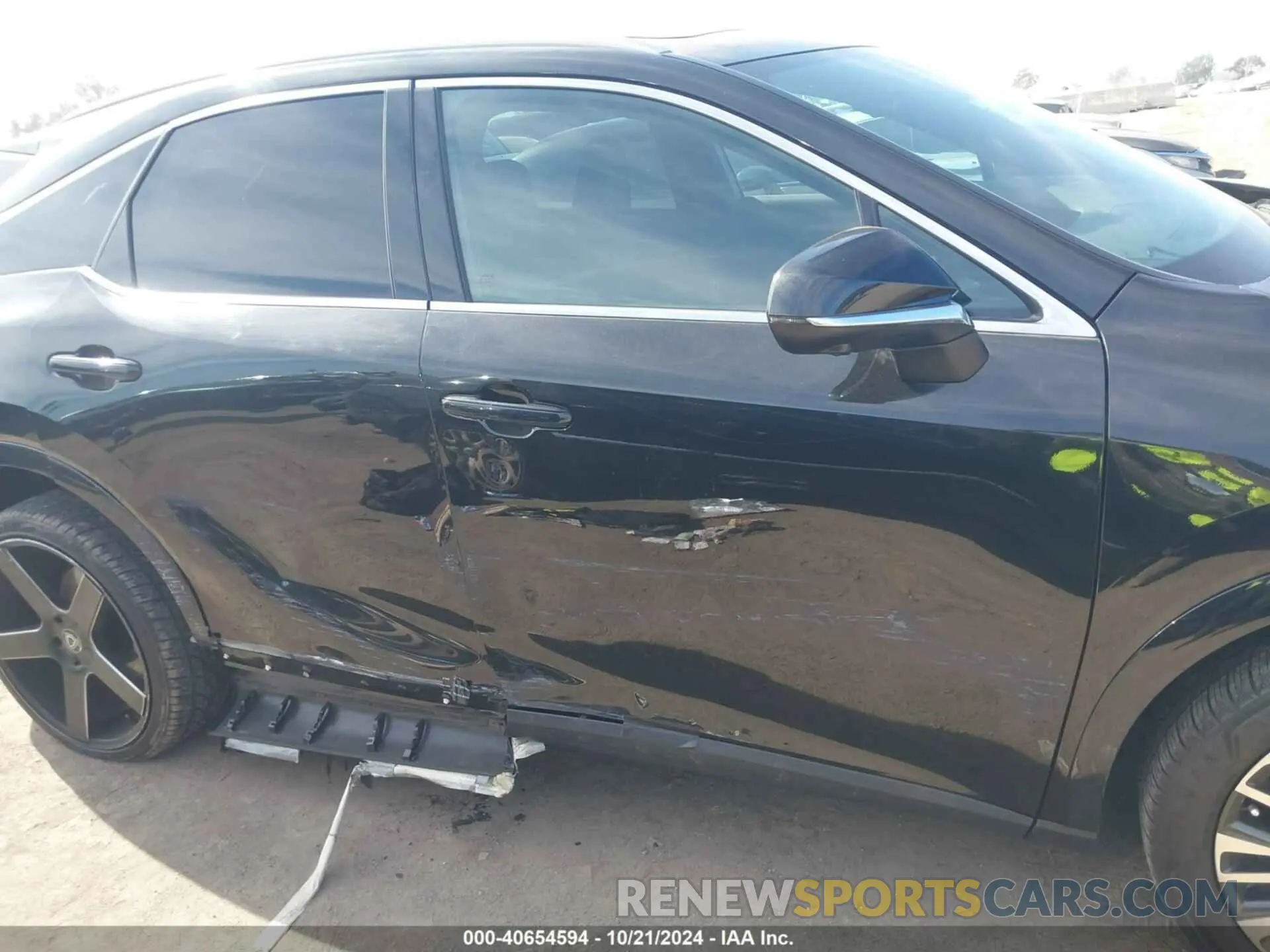 12 fotografías del automóvil dañado 2T2BAMCA0PC038339 LEXUS RX 350 2023