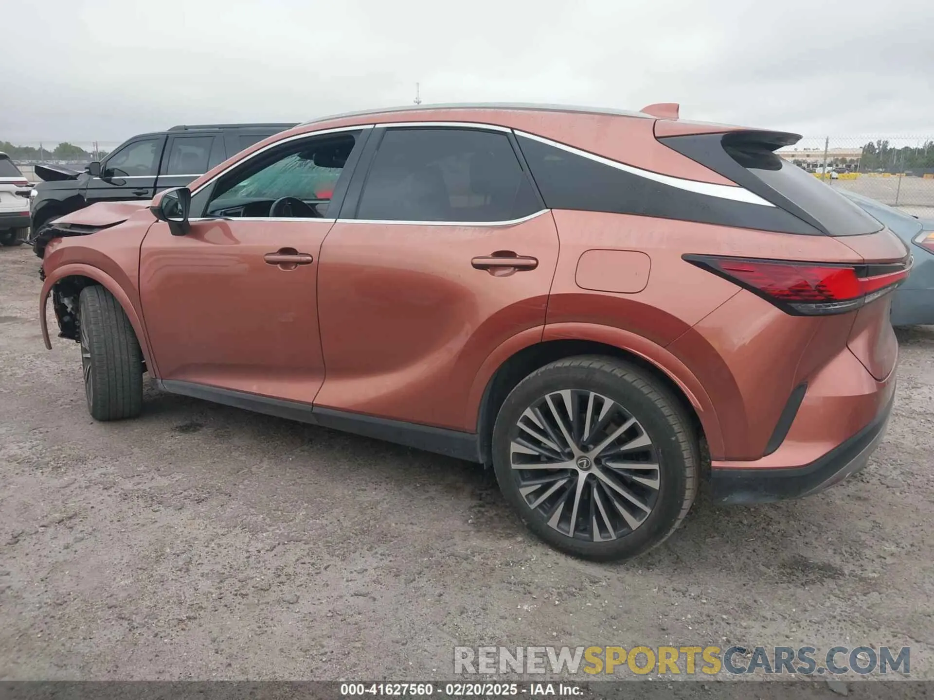 15 fotografías del automóvil dañado 2T2BAMCA4PC017350 LEXUS RX 350 2023