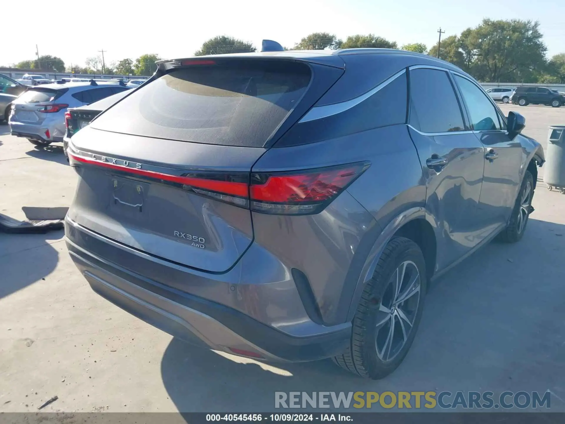 4 fotografías del automóvil dañado 2T2BAMCA5PC028695 LEXUS RX 350 2023
