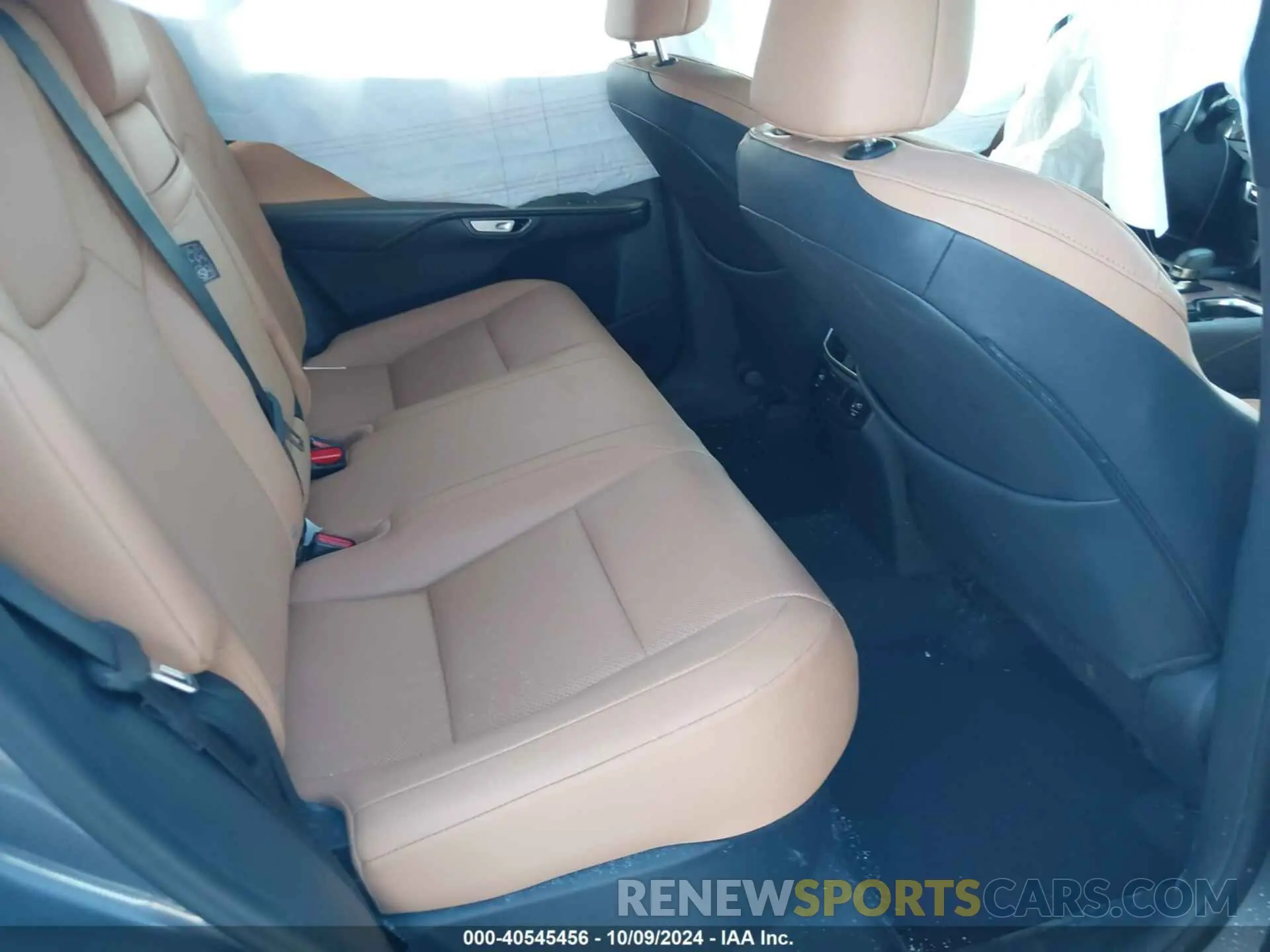 8 fotografías del automóvil dañado 2T2BAMCA5PC028695 LEXUS RX 350 2023