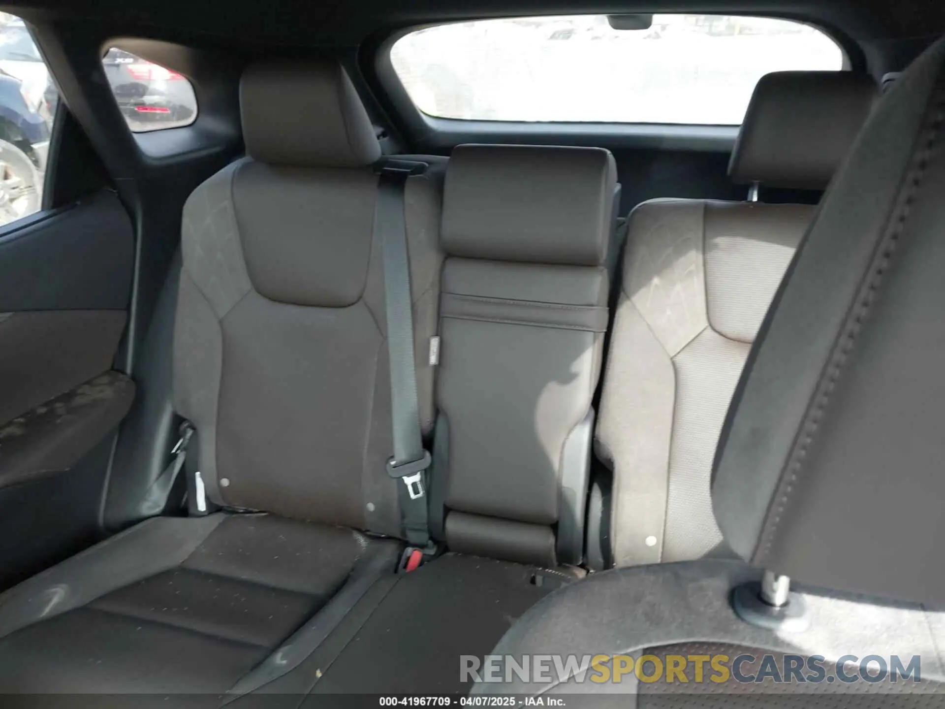 8 fotografías del automóvil dañado 2T2BAMCA6PC019746 LEXUS RX 350 2023
