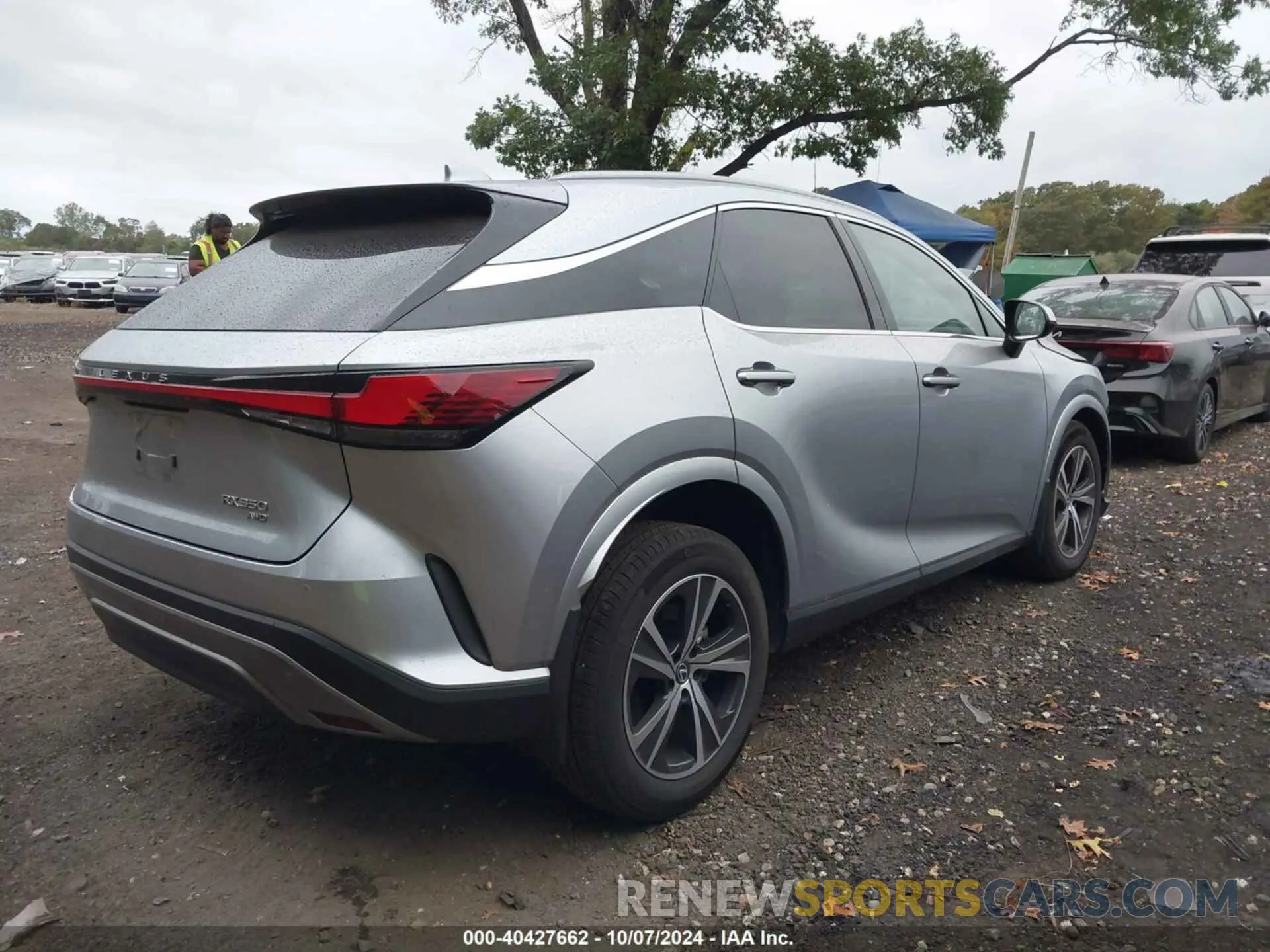 4 fotografías del automóvil dañado 2T2BAMCA7PC033042 LEXUS RX 350 2023
