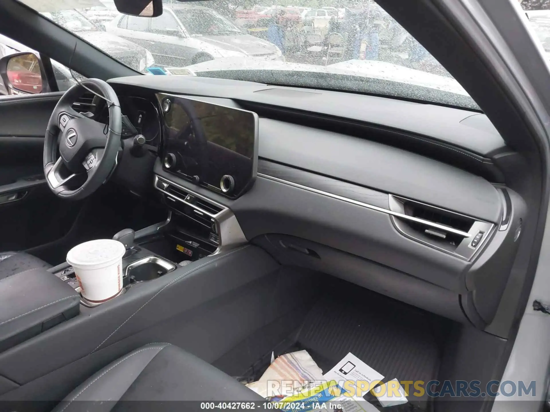 5 fotografías del automóvil dañado 2T2BAMCA7PC033042 LEXUS RX 350 2023
