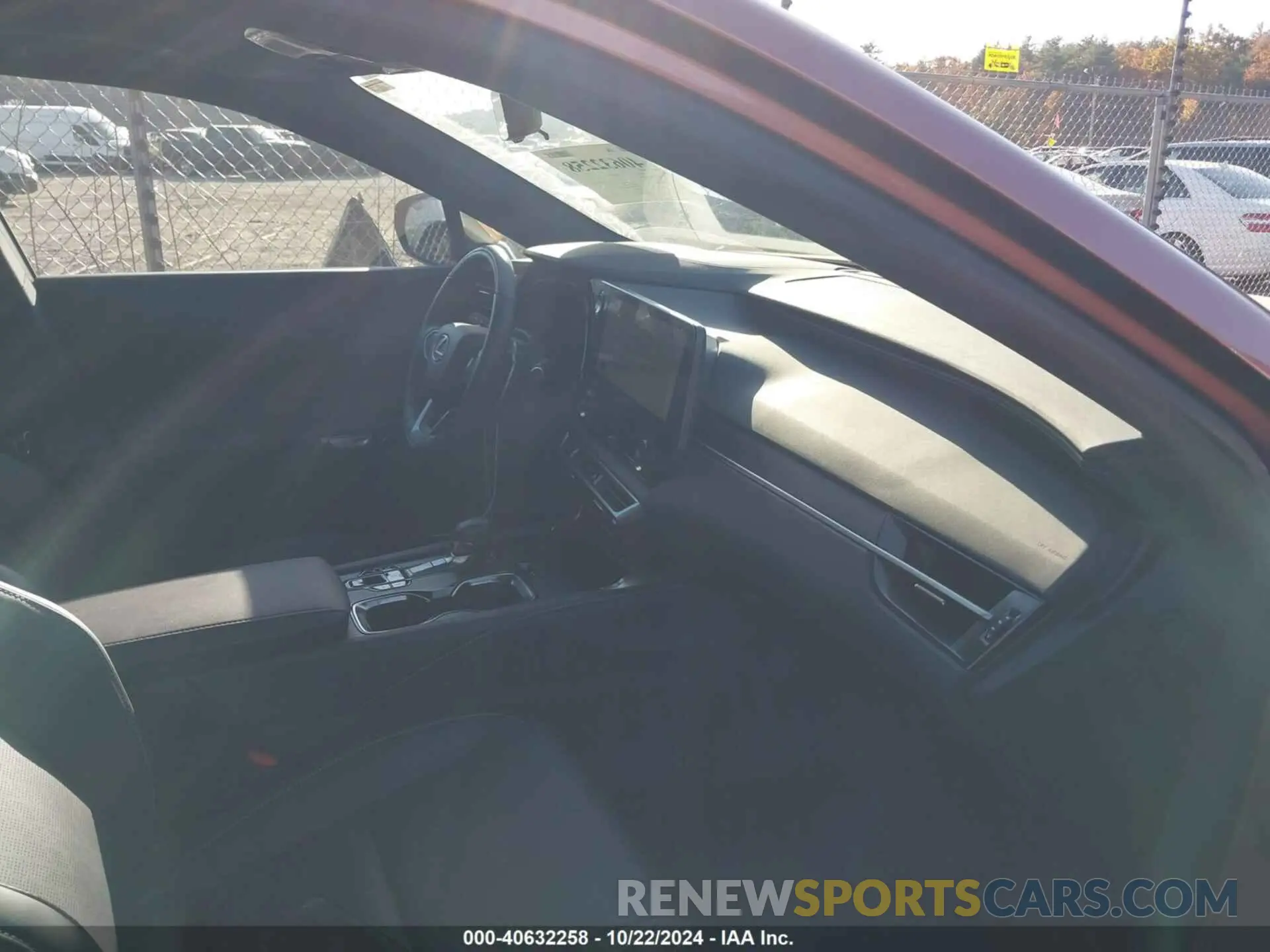 5 fotografías del automóvil dañado 2T2BAMCA8PC020560 LEXUS RX 350 2023