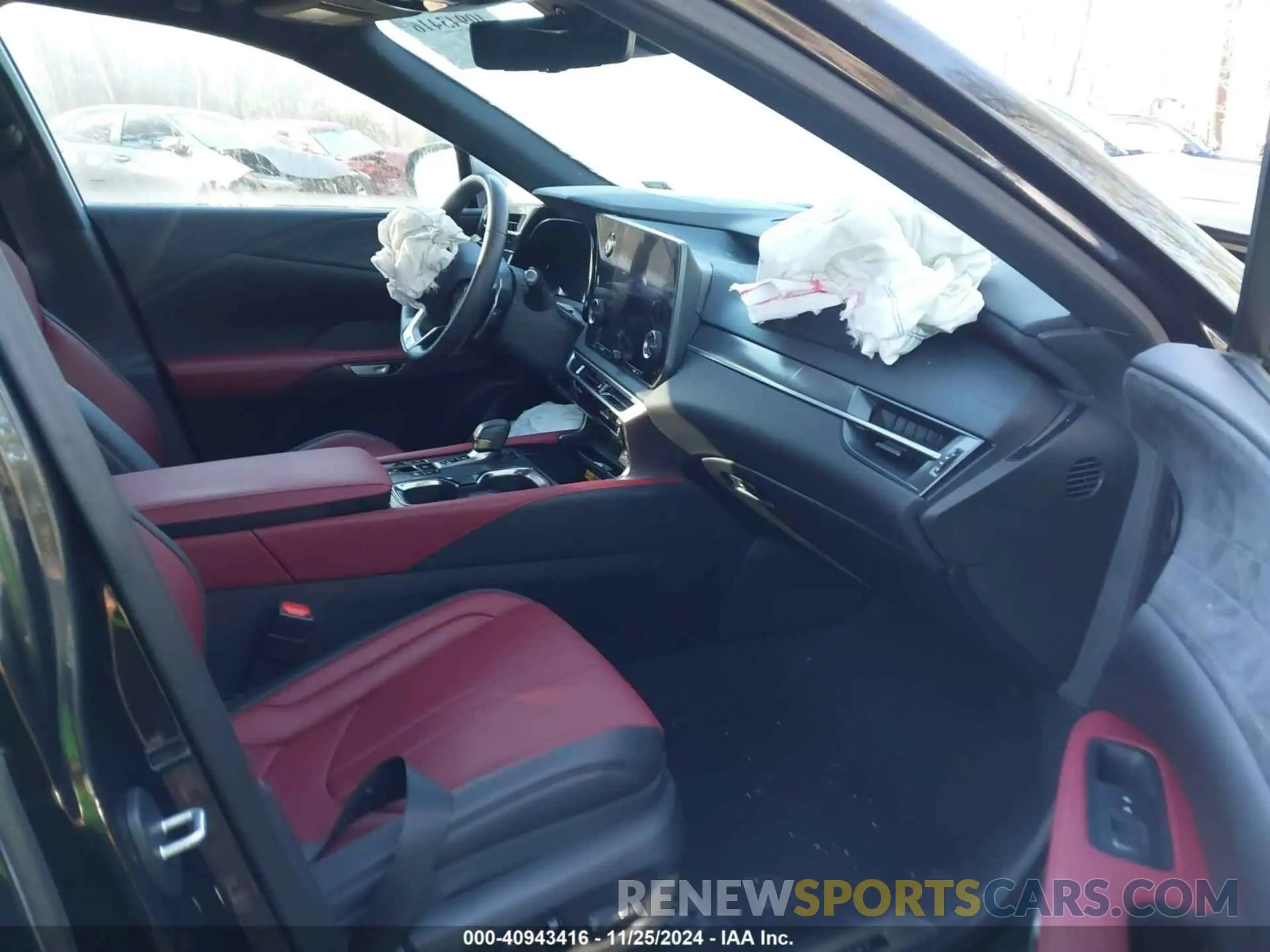 5 fotografías del automóvil dañado 2T2BAMCA8PC033440 LEXUS RX 350 2023