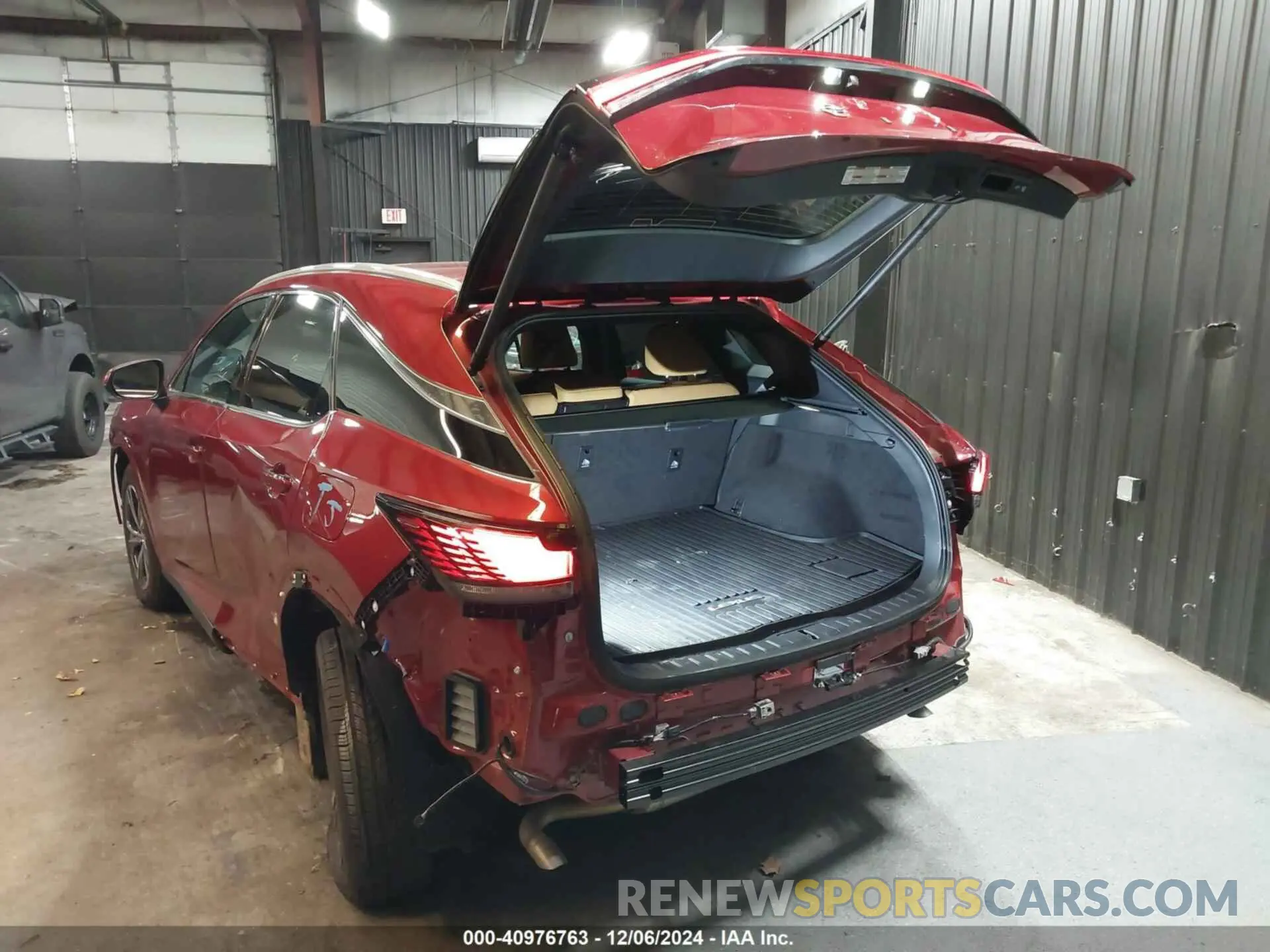 3 fotografías del automóvil dañado 2T2BAMCAXPC033620 LEXUS RX 350 2023