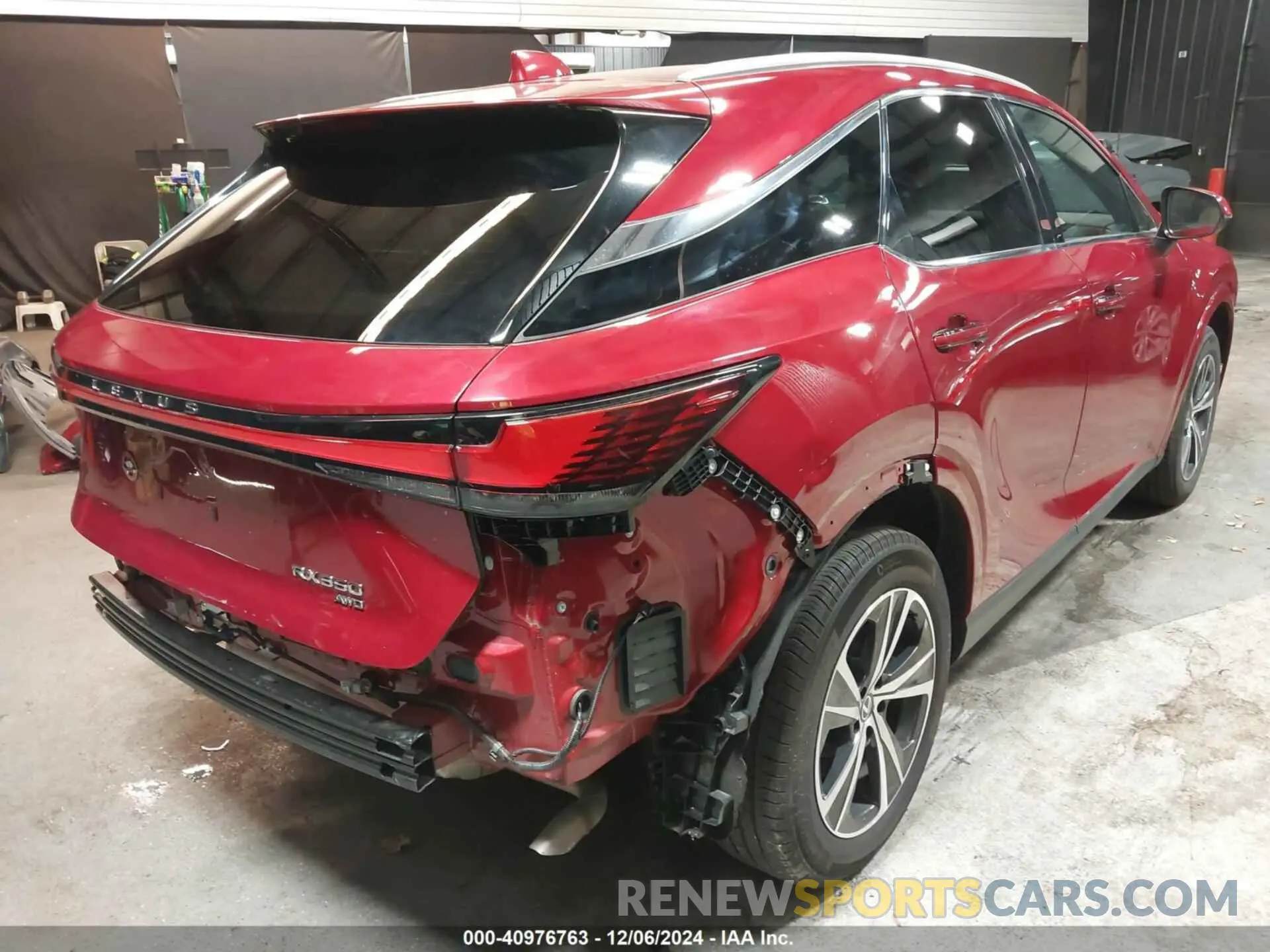 4 fotografías del automóvil dañado 2T2BAMCAXPC033620 LEXUS RX 350 2023