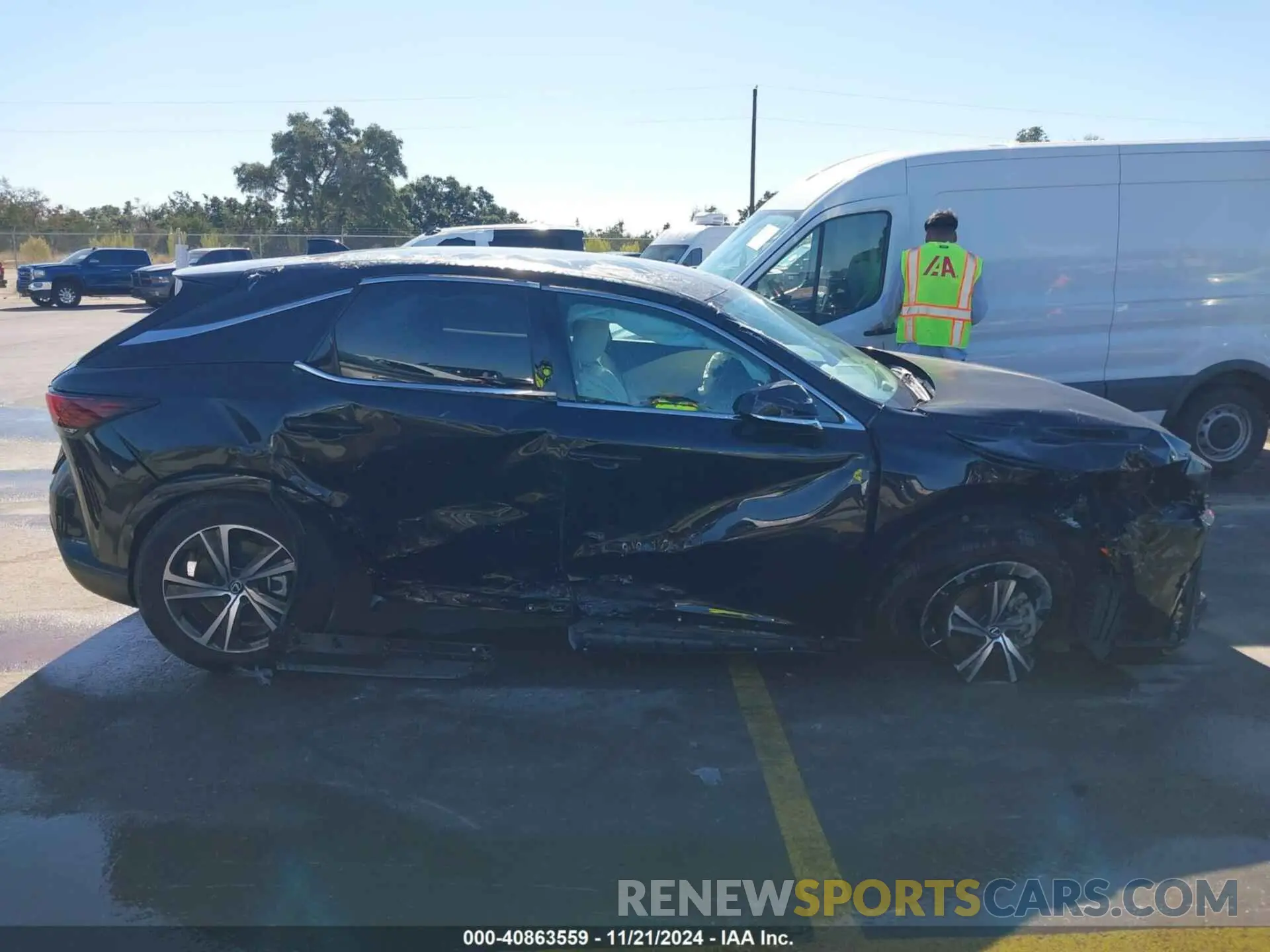 13 fotografías del automóvil dañado 2T2BAMBA1RC023966 LEXUS RX 350 2024