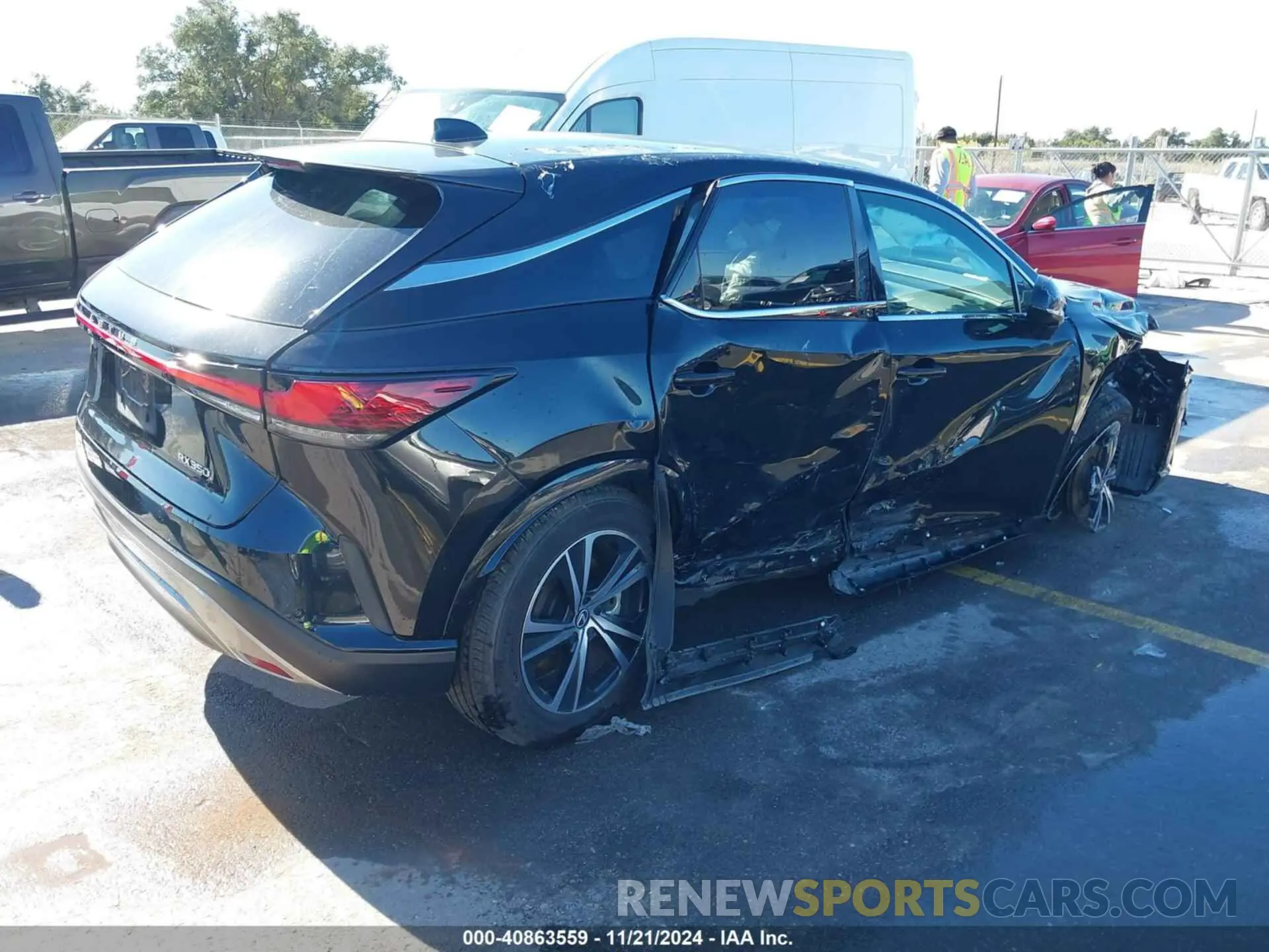 4 fotografías del automóvil dañado 2T2BAMBA1RC023966 LEXUS RX 350 2024