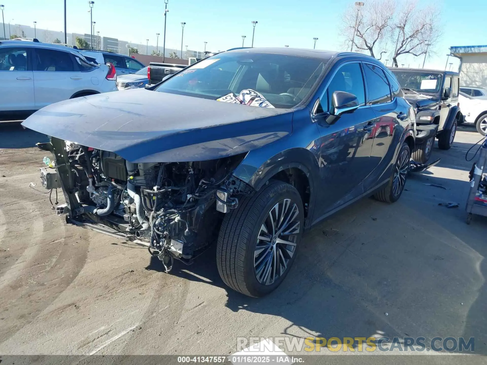 2 fotografías del automóvil dañado 2T2BAMBA3RC028022 LEXUS RX 350 2024