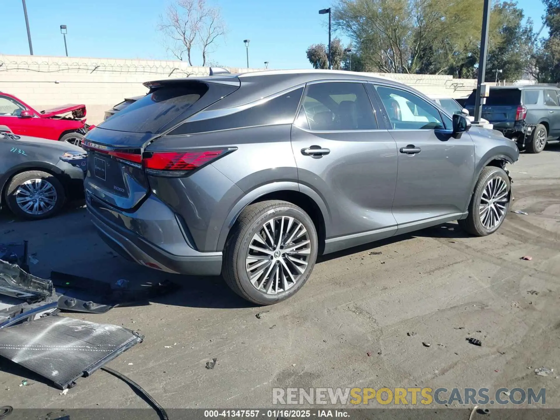 4 fotografías del automóvil dañado 2T2BAMBA3RC028022 LEXUS RX 350 2024