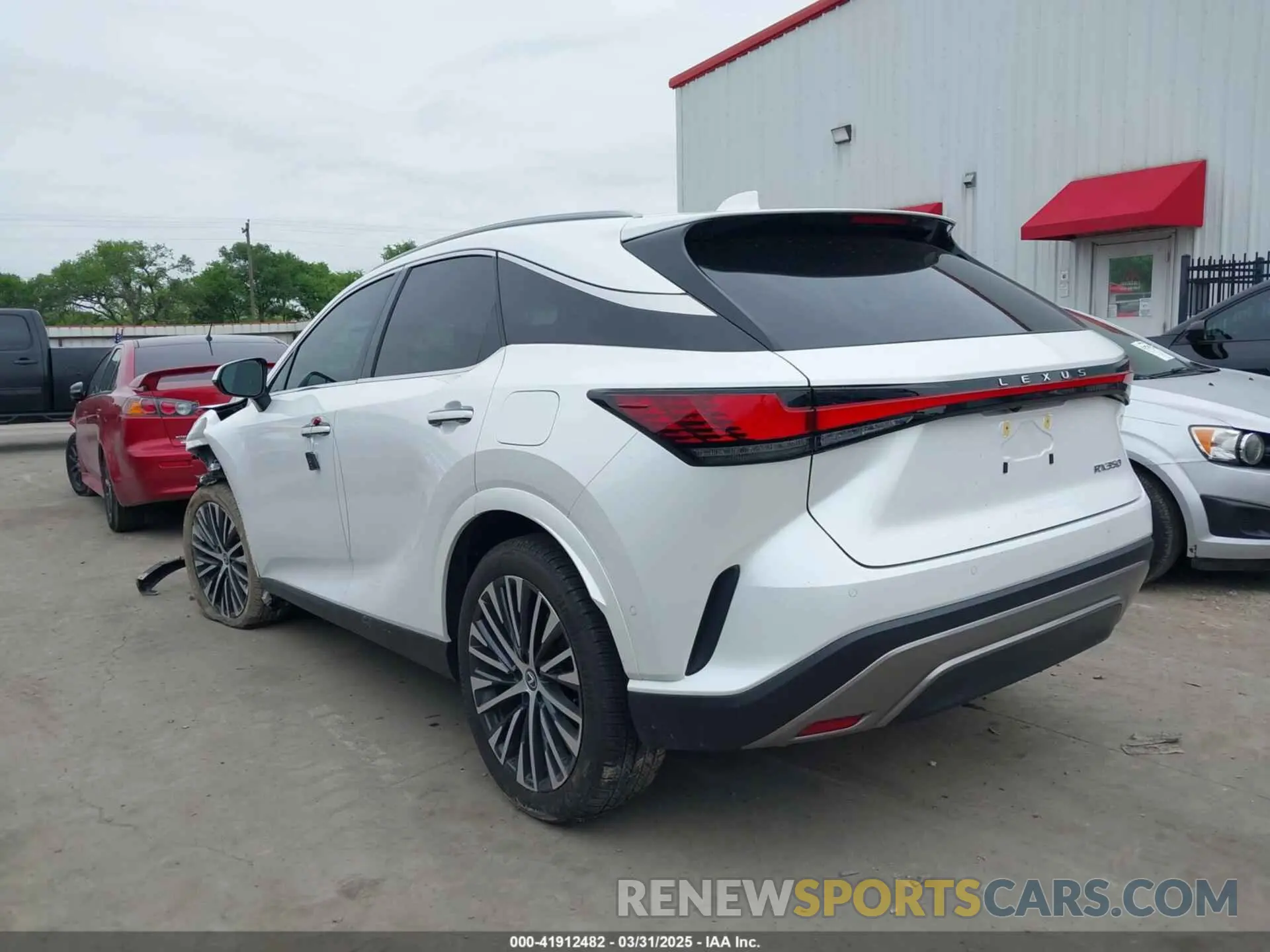 3 fotografías del automóvil dañado 2T2BAMBA3RC036220 LEXUS RX 350 2024