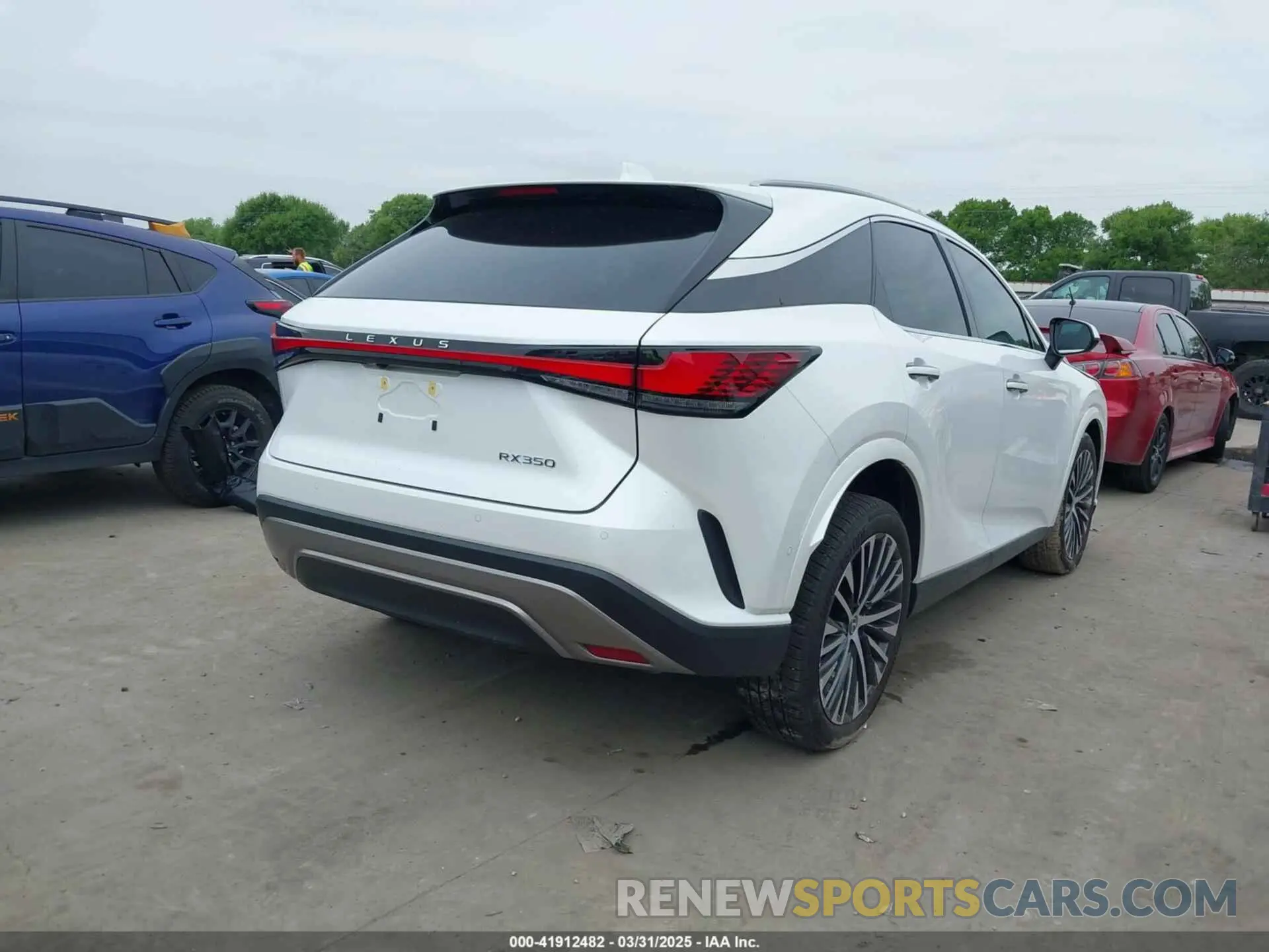4 fotografías del automóvil dañado 2T2BAMBA3RC036220 LEXUS RX 350 2024