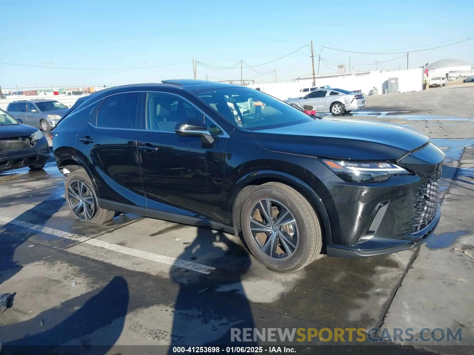 14 fotografías del automóvil dañado 2T2BAMBA4RC050742 LEXUS RX 350 2024