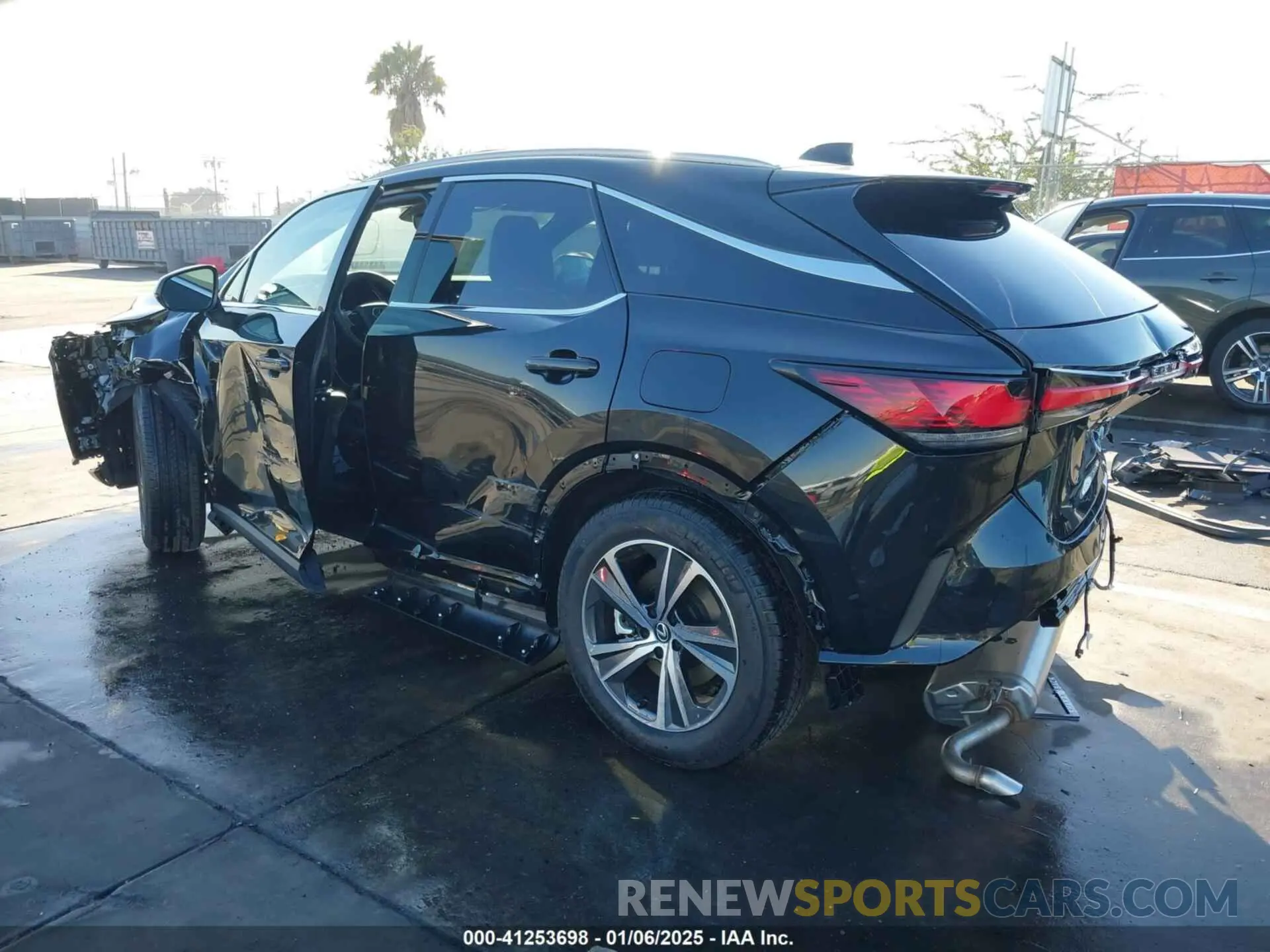 3 fotografías del automóvil dañado 2T2BAMBA4RC050742 LEXUS RX 350 2024
