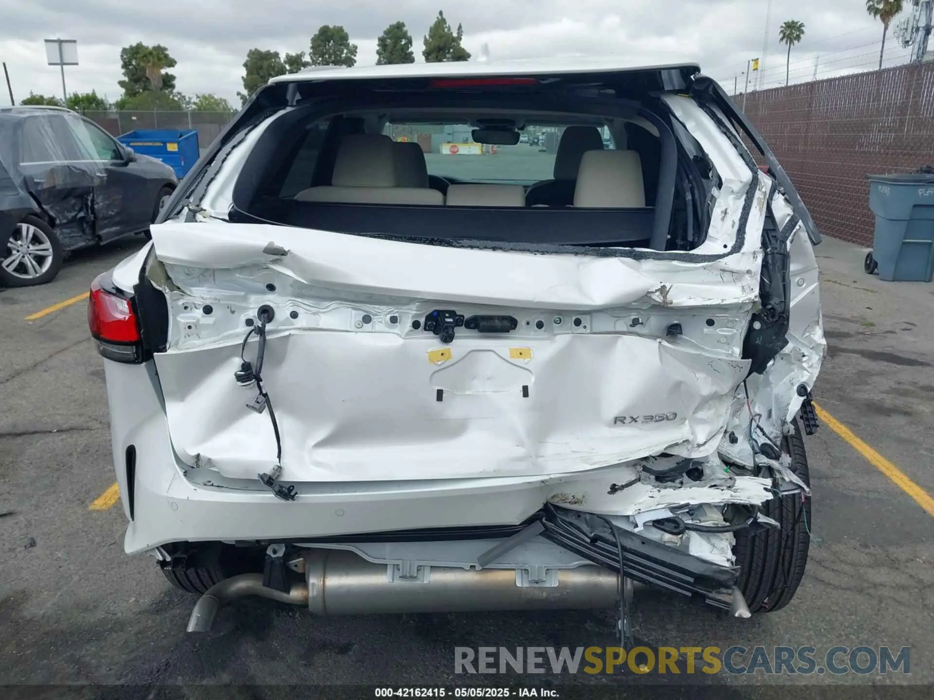 16 fotografías del automóvil dañado 2T2BAMBA5RC043718 LEXUS RX 350 2024