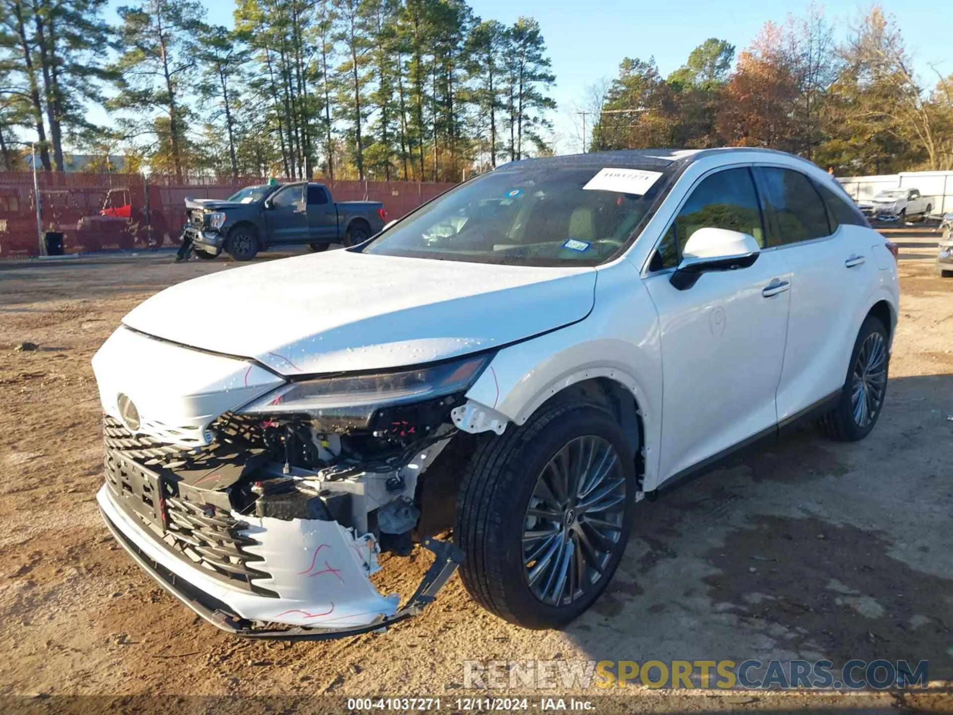 2 fotografías del automóvil dañado 2T2BAMBAXRC039650 LEXUS RX 350 2024