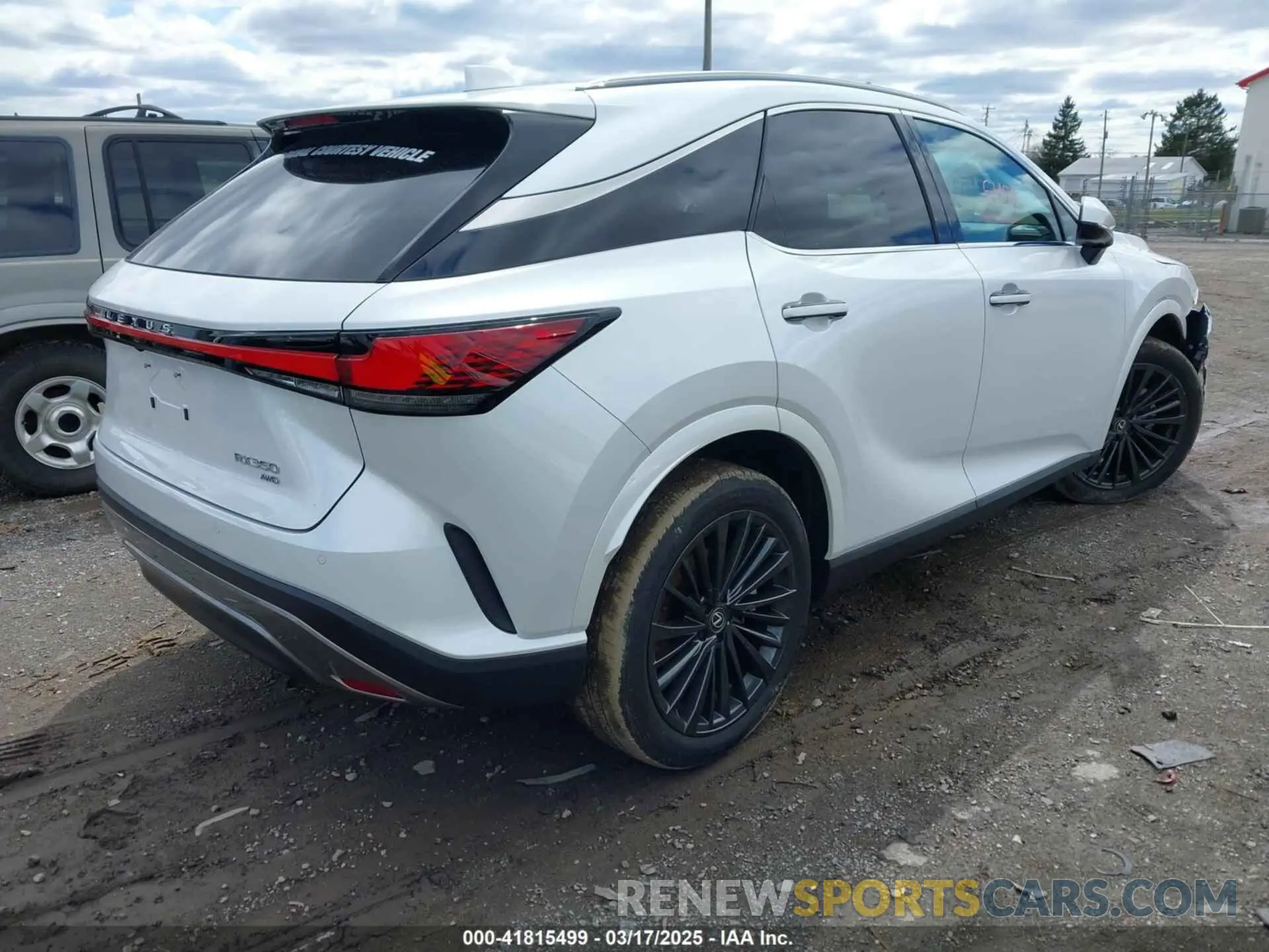 4 fotografías del automóvil dañado 2T2BAMCA3RC079065 LEXUS RX 350 2024