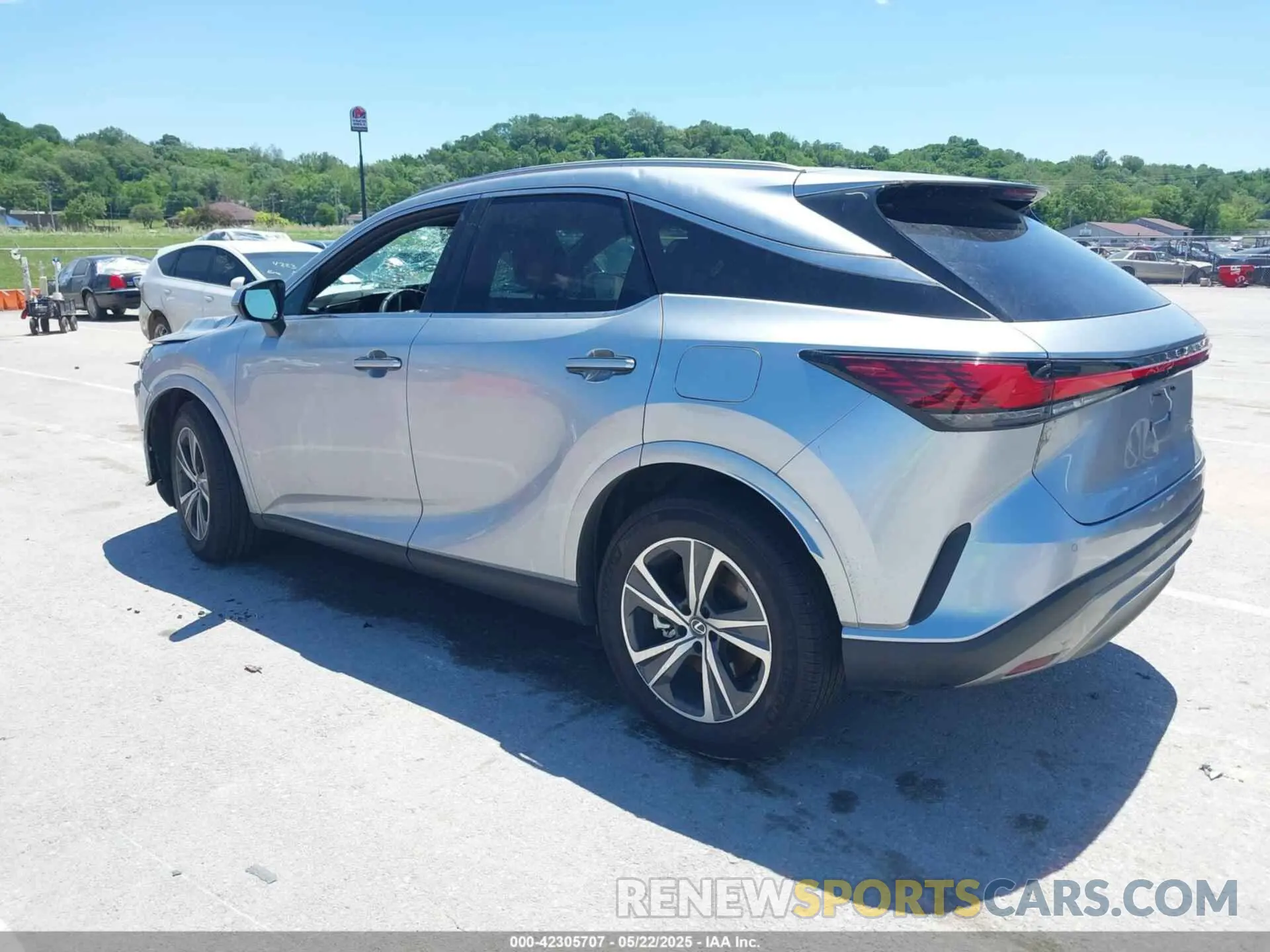3 fotografías del automóvil dañado 2T2BAMCA4RC080841 LEXUS RX 350 2024