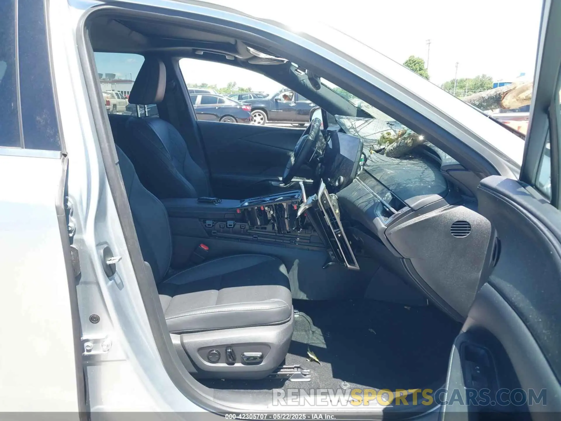 5 fotografías del automóvil dañado 2T2BAMCA4RC080841 LEXUS RX 350 2024