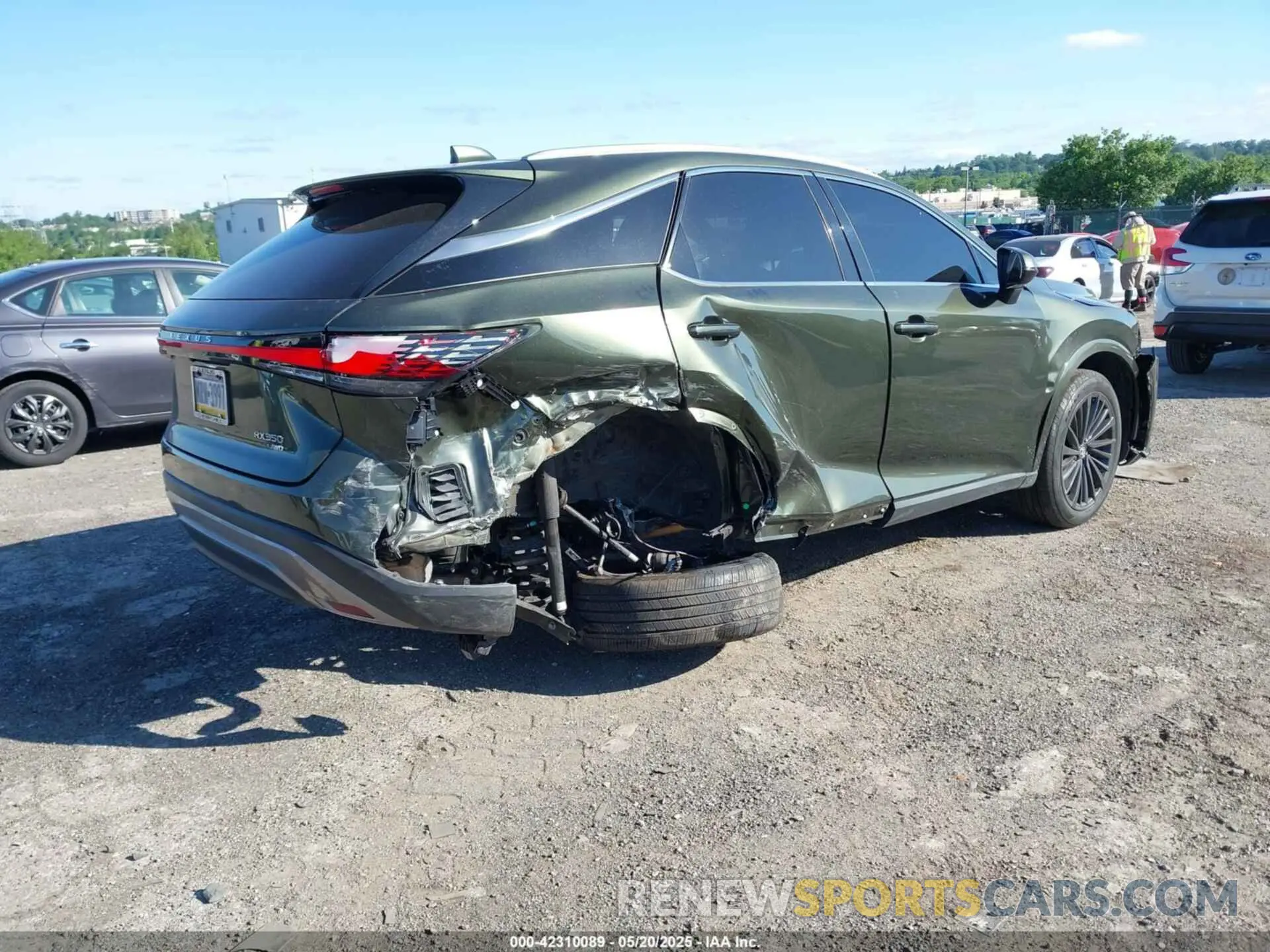 4 fotografías del automóvil dañado 2T2BAMCAXRC087499 LEXUS RX 350 2024