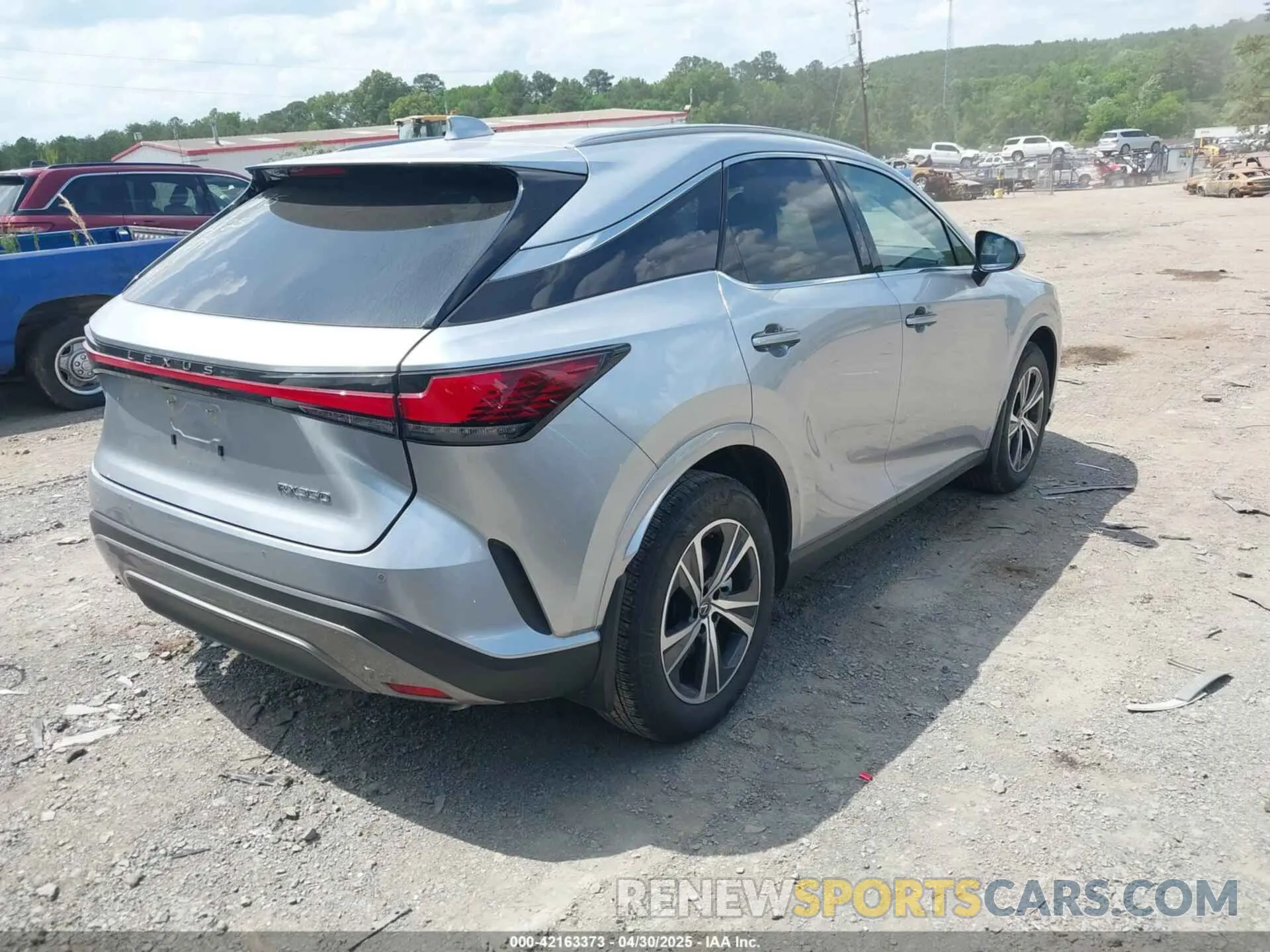 4 fotografías del automóvil dañado JTJCHMAAXR2020243 LEXUS RX 350 2024