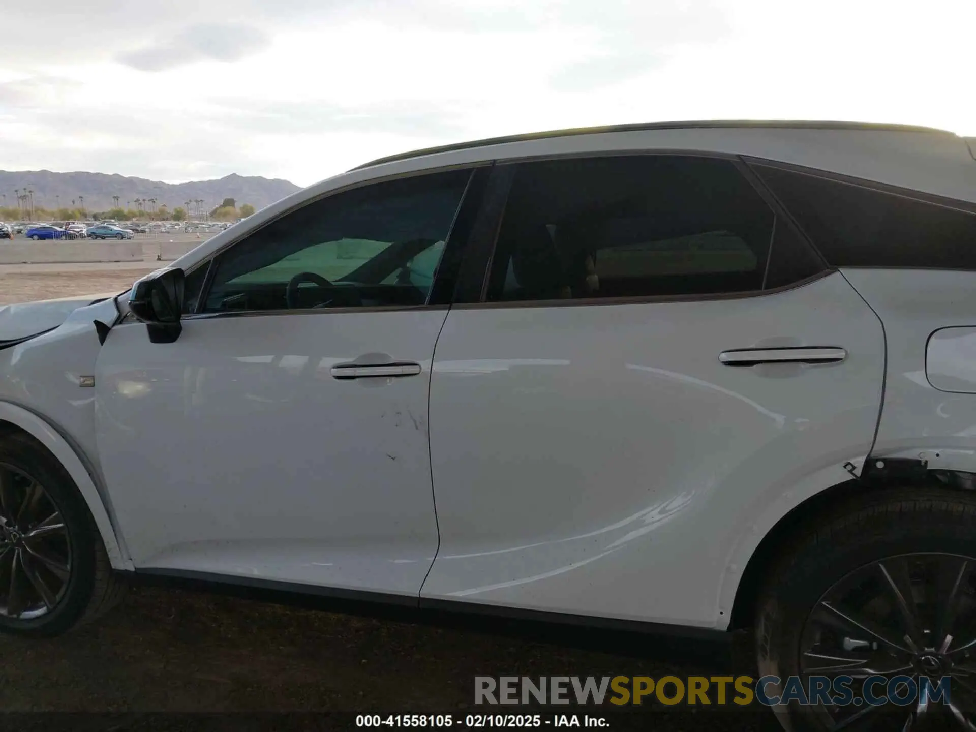 14 fotografías del automóvil dañado 2T2BAMCA7SC093752 LEXUS RX 350 2025