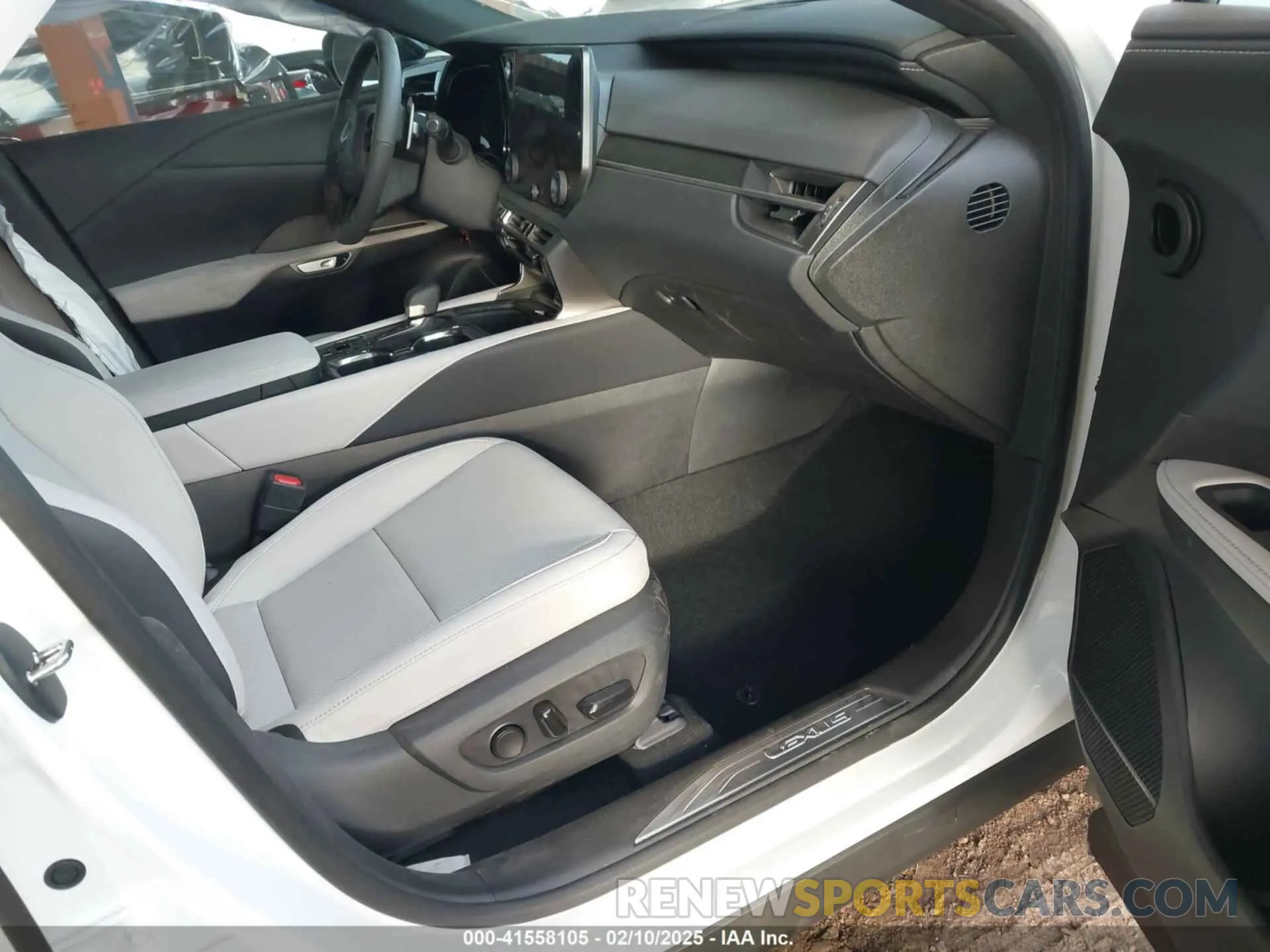 5 fotografías del automóvil dañado 2T2BAMCA7SC093752 LEXUS RX 350 2025