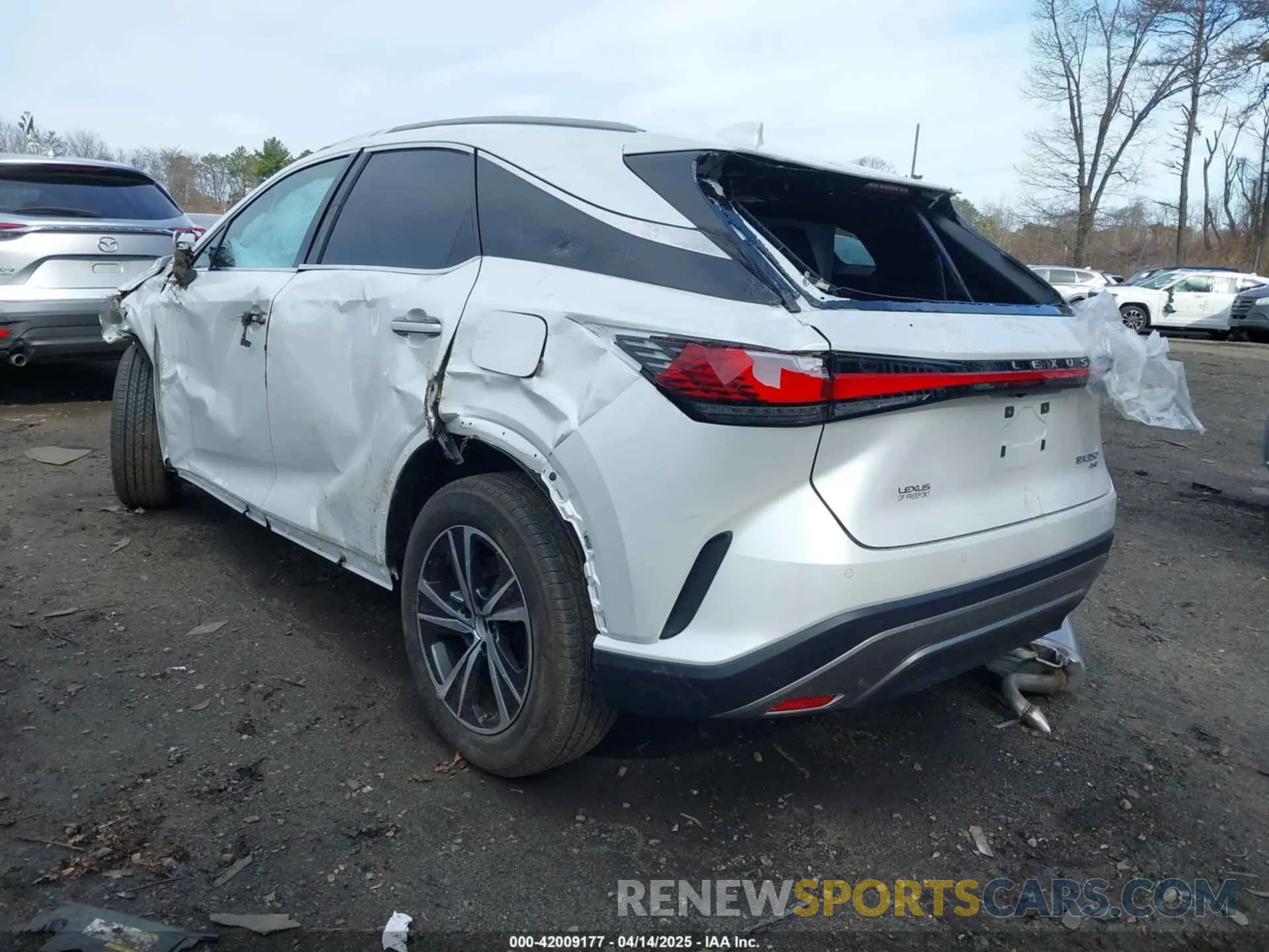 3 fotografías del automóvil dañado 2T2BAMCA7SC095145 LEXUS RX 350 2025