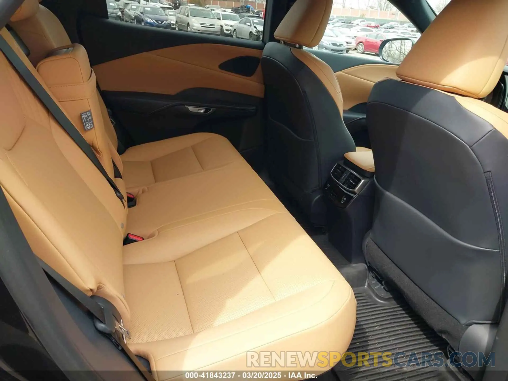 8 fotografías del automóvil dañado 2T2BAMCAXSC093390 LEXUS RX 350 2025