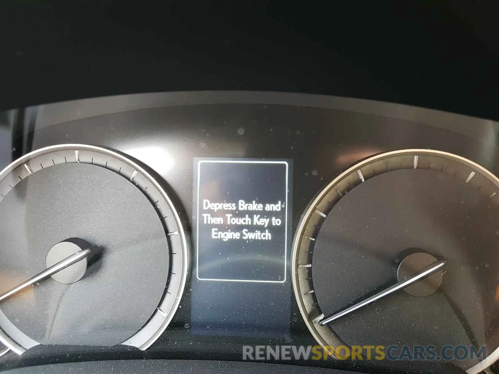 8 fotografías del automóvil dañado 2T2BZMCA2KC203616 LEXUS RX 350 BAS 2019