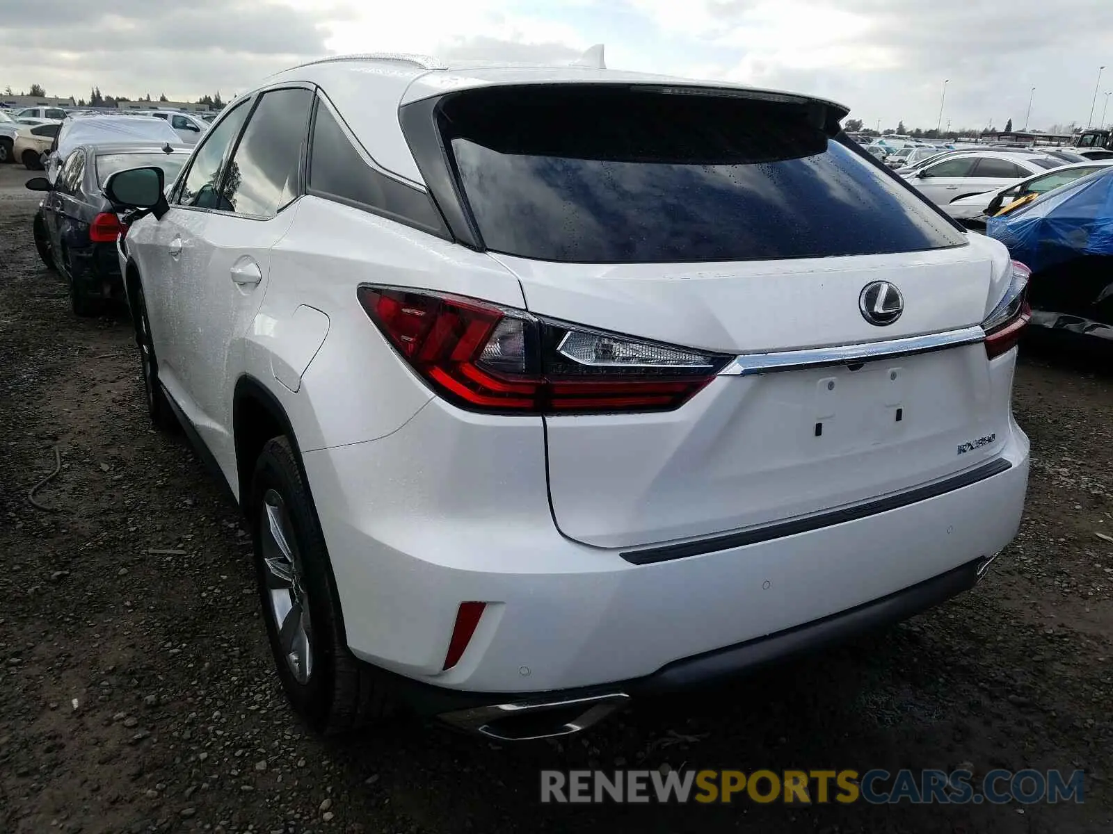 3 fotografías del automóvil dañado 2T2BZMCA8KC188135 LEXUS RX 350 BAS 2019