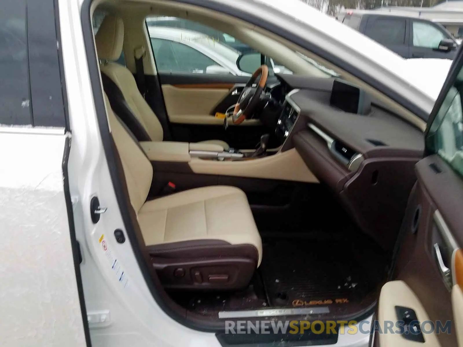 5 fotografías del automóvil dañado 2T2BZMCA9KC203726 LEXUS RX 350 BAS 2019