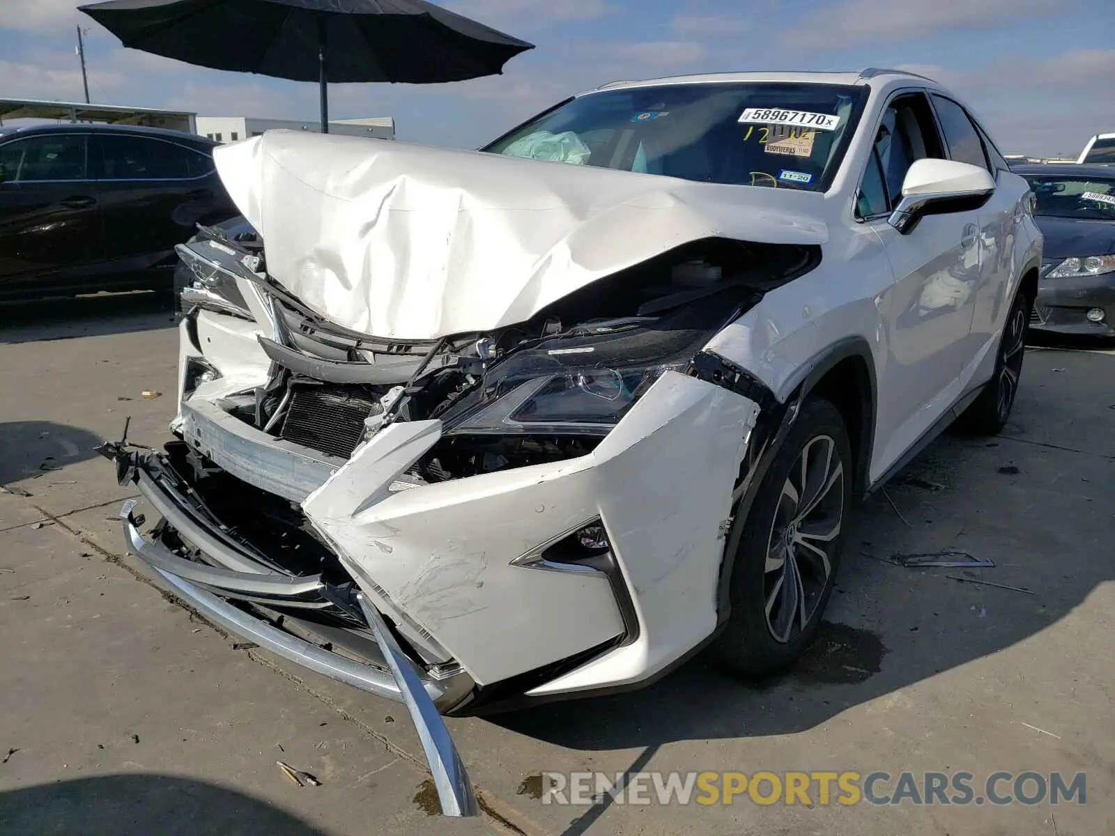 2 fotografías del automóvil dañado 2T2ZZMCA2KC125952 LEXUS RX 350 BAS 2019