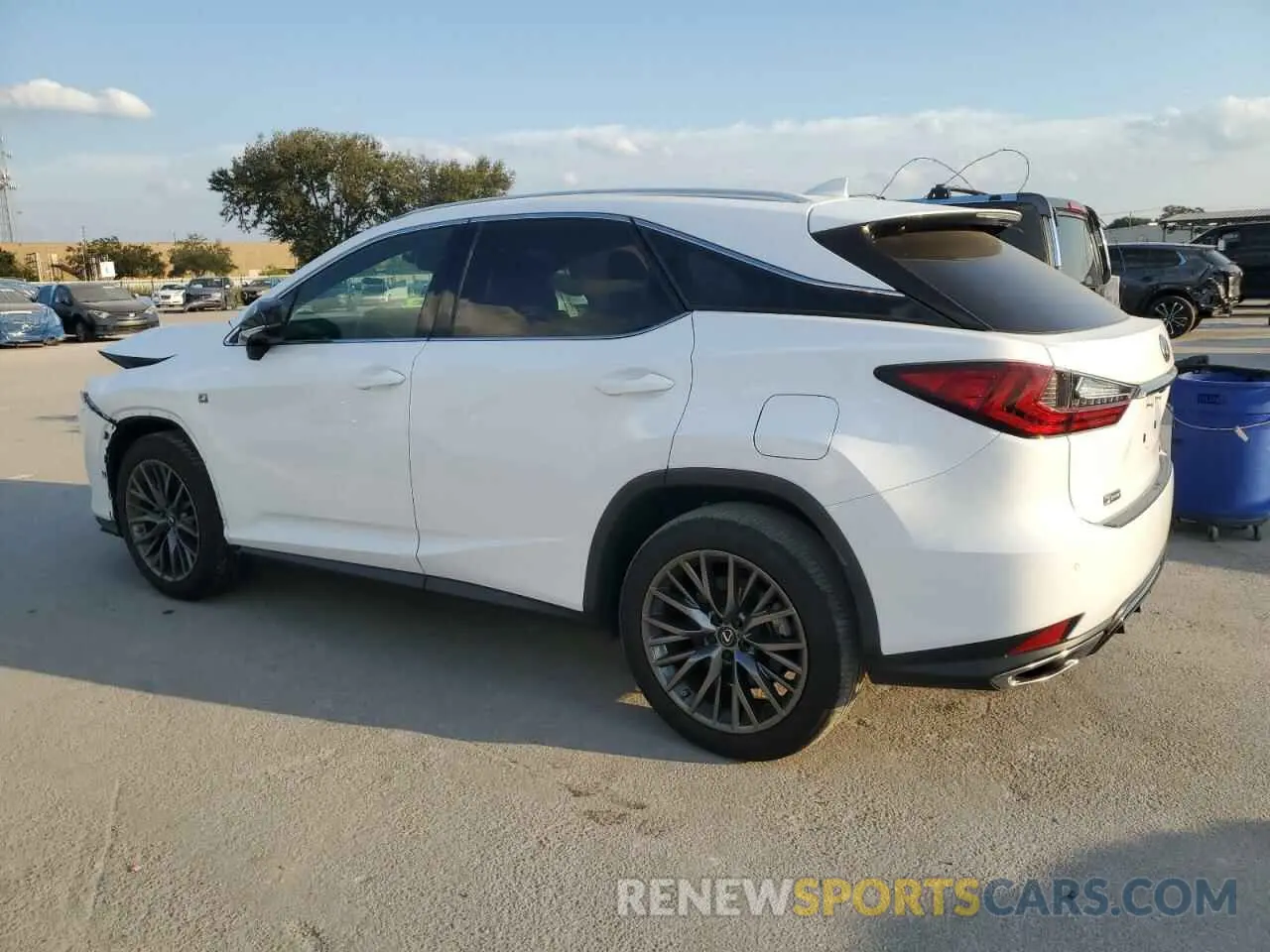 2 fotografías del automóvil dañado 2T2YZMDA1NC346649 LEXUS RX 350 F S 2022
