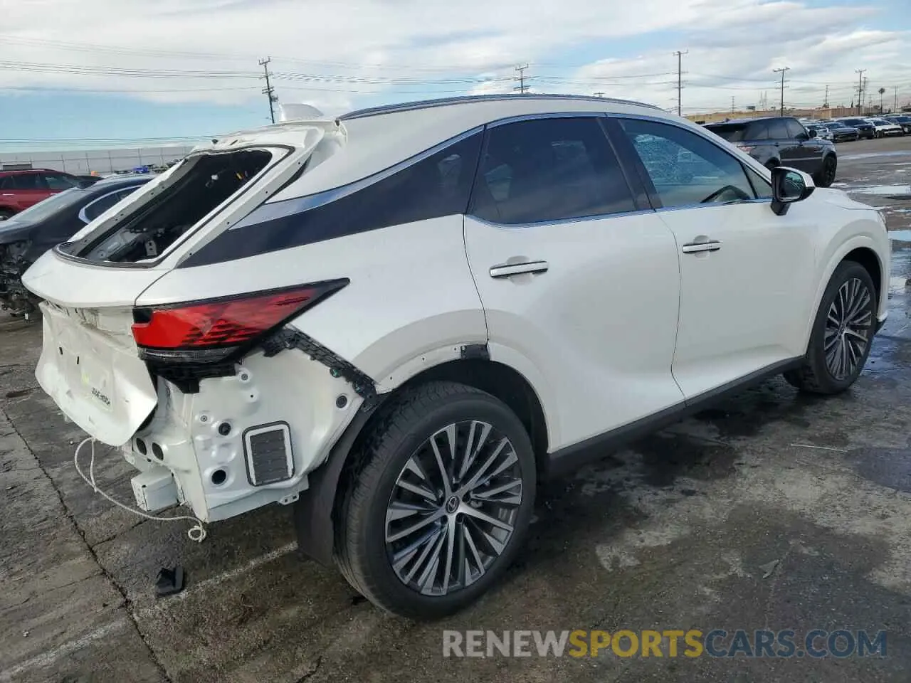 3 fotografías del automóvil dañado JTJCHMAA2P2003045 LEXUS RX 350 PRE 2023