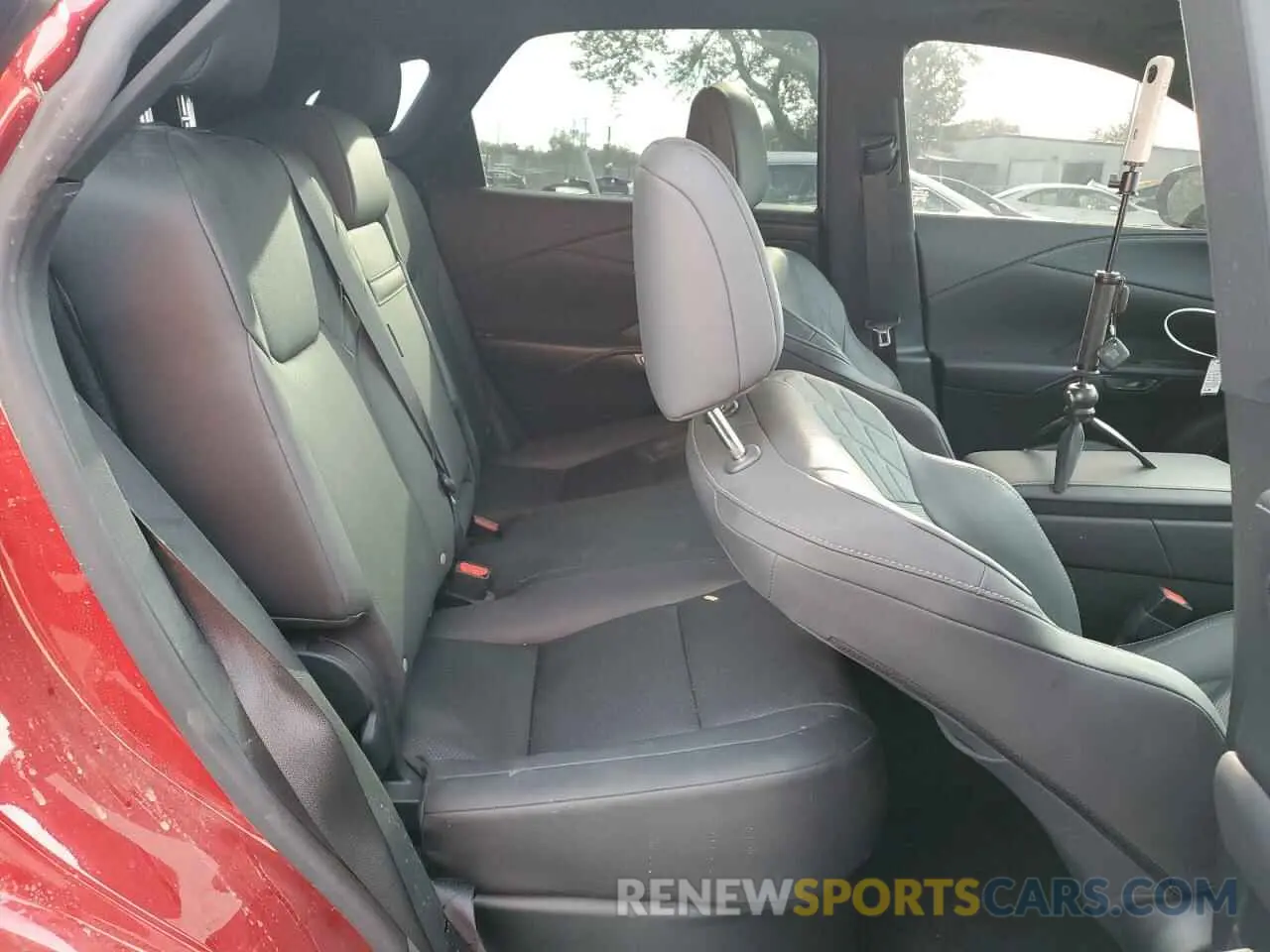 11 fotografías del automóvil dañado JTJCHMAA4P2001782 LEXUS RX 350 PRE 2023