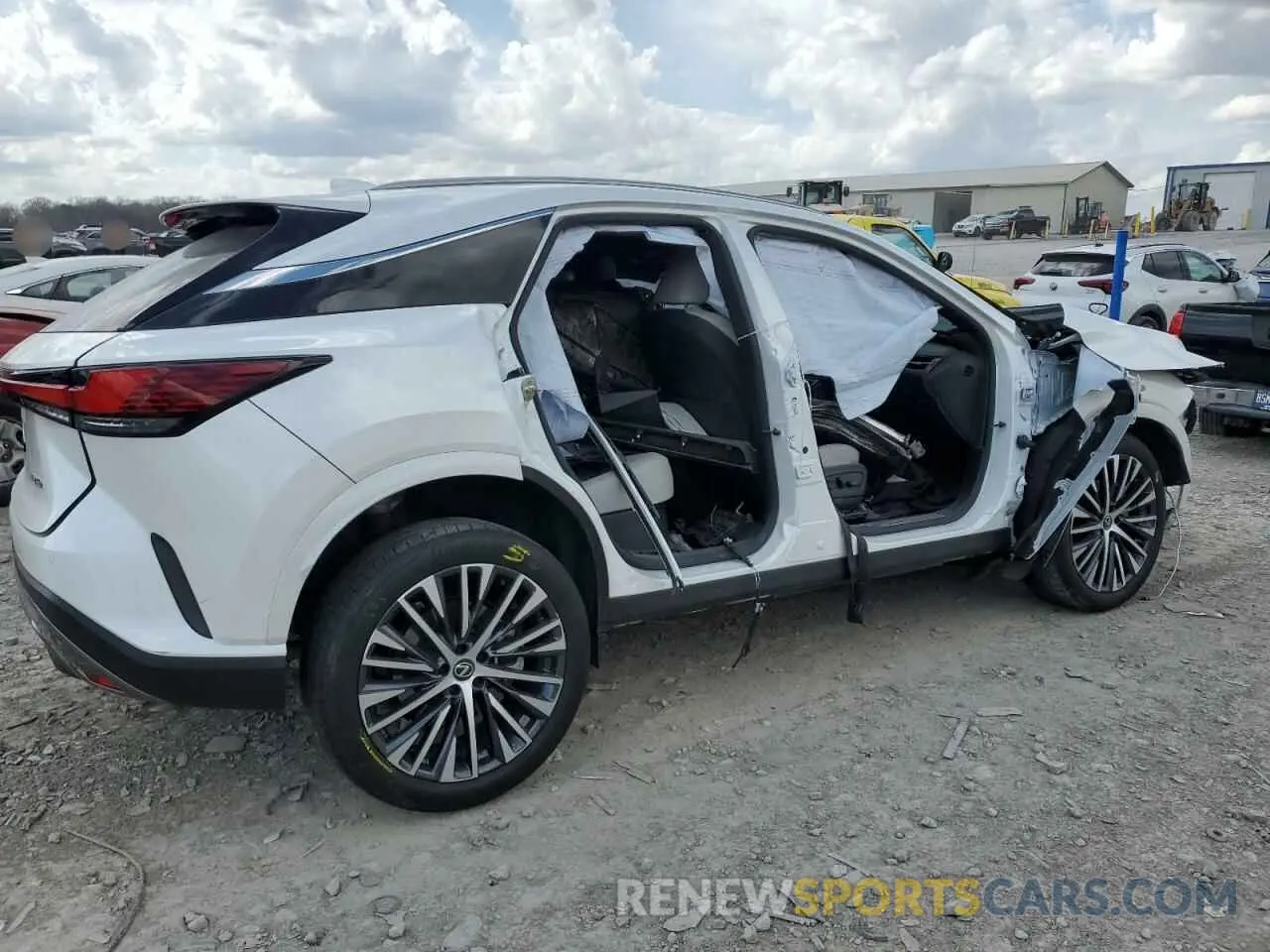 3 fotografías del automóvil dañado JTJCHMAA5P2001581 LEXUS RX 350 PRE 2023